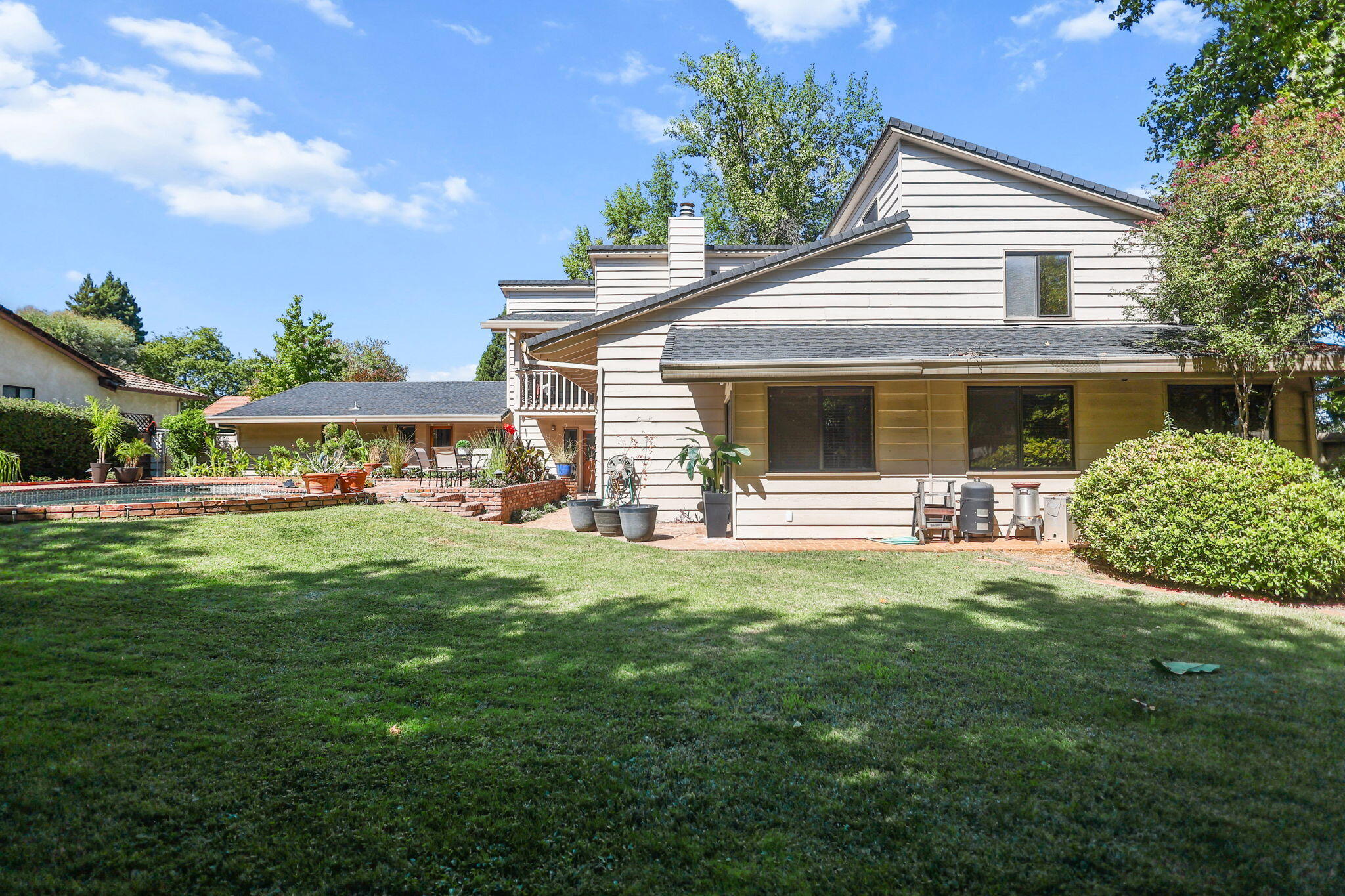 503 River Oaks Drive
