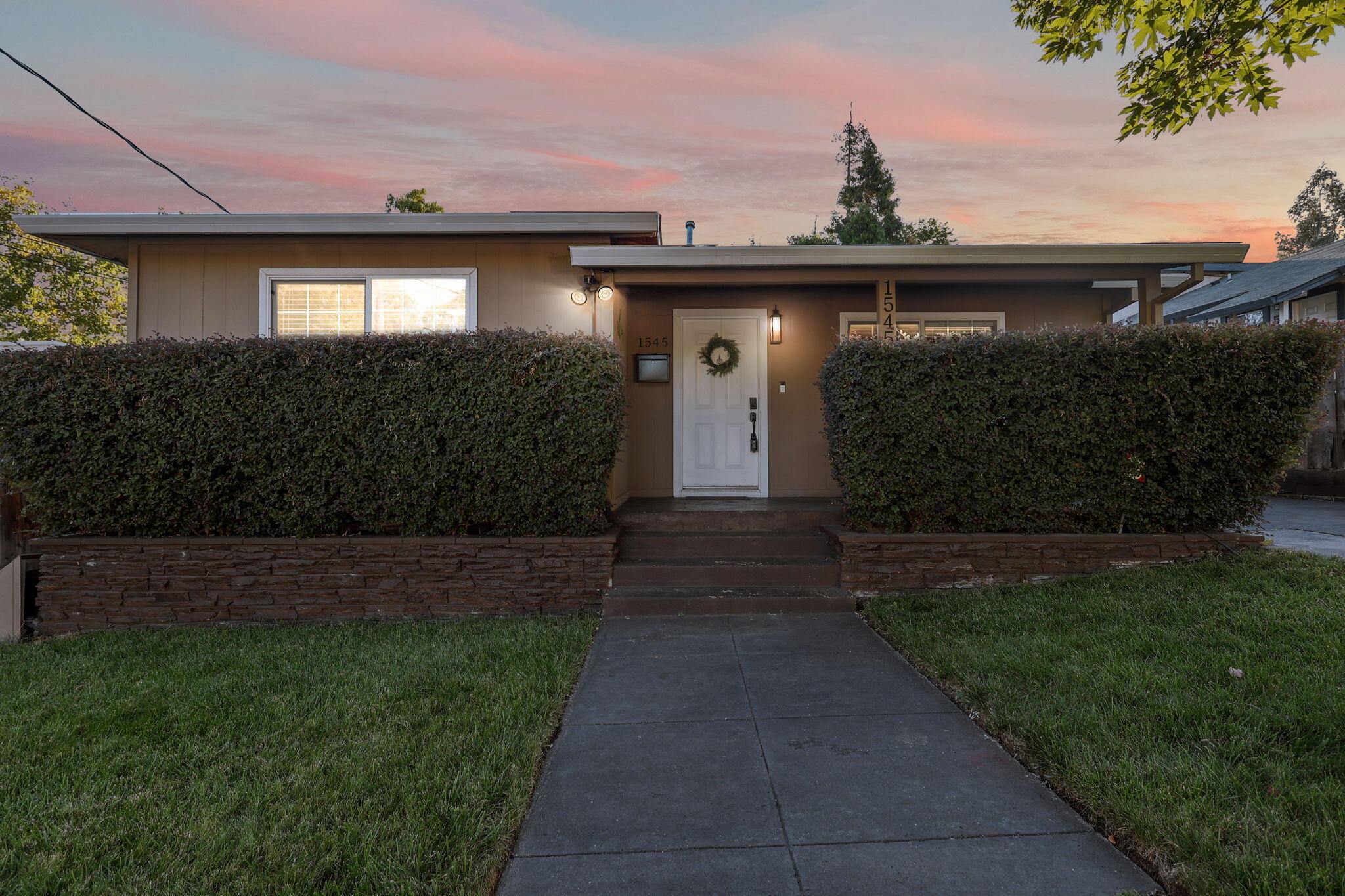 1545 Olive Avenue