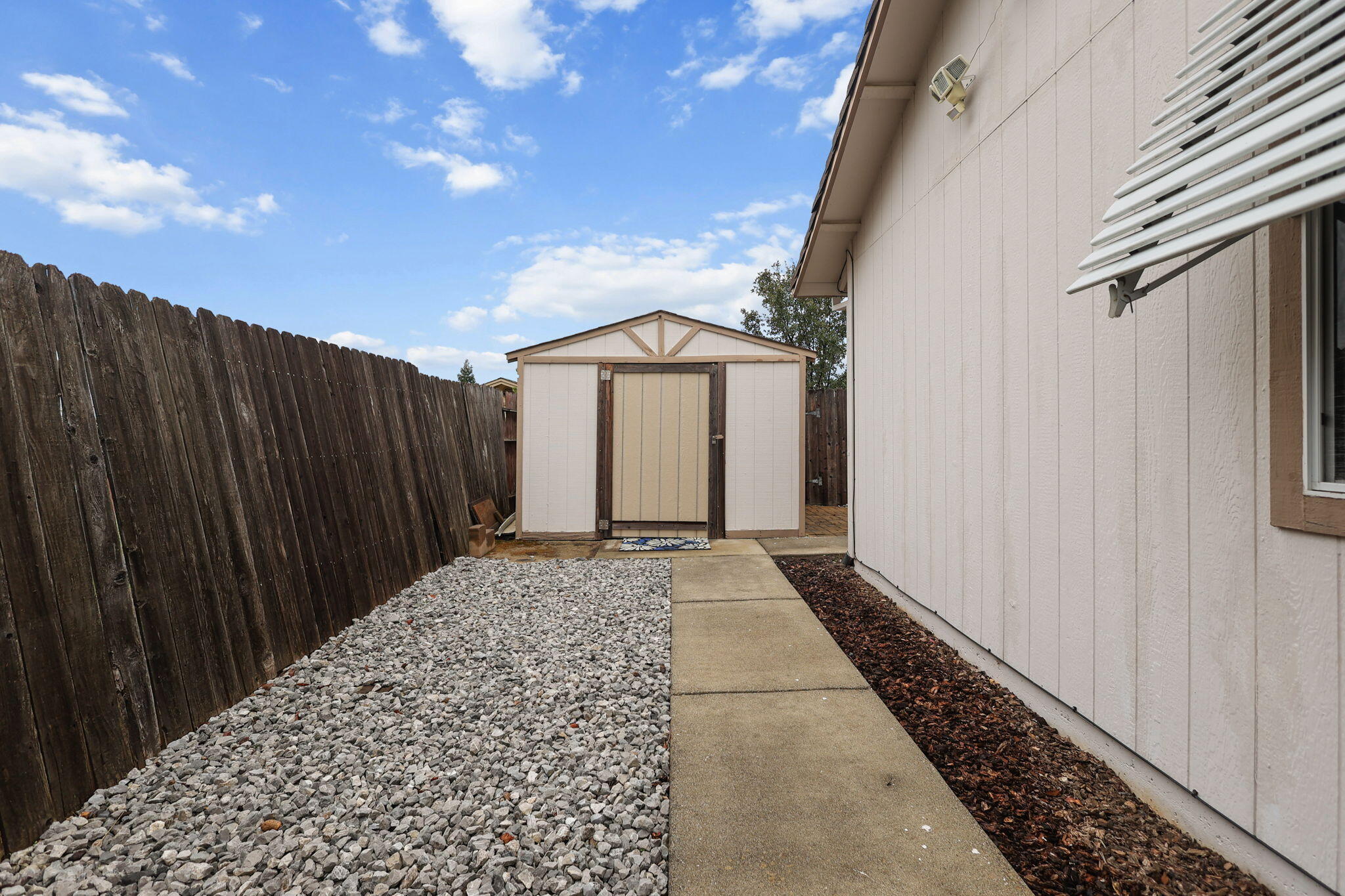 894 Montcrest Drive, Redding
