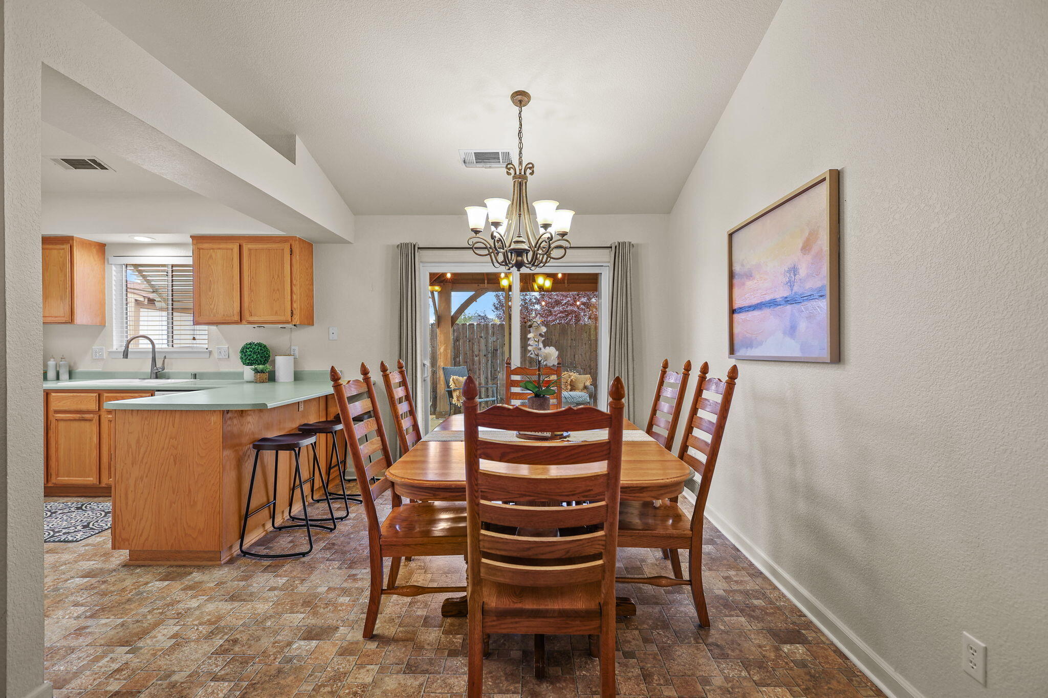 894 Montcrest Drive, Redding
