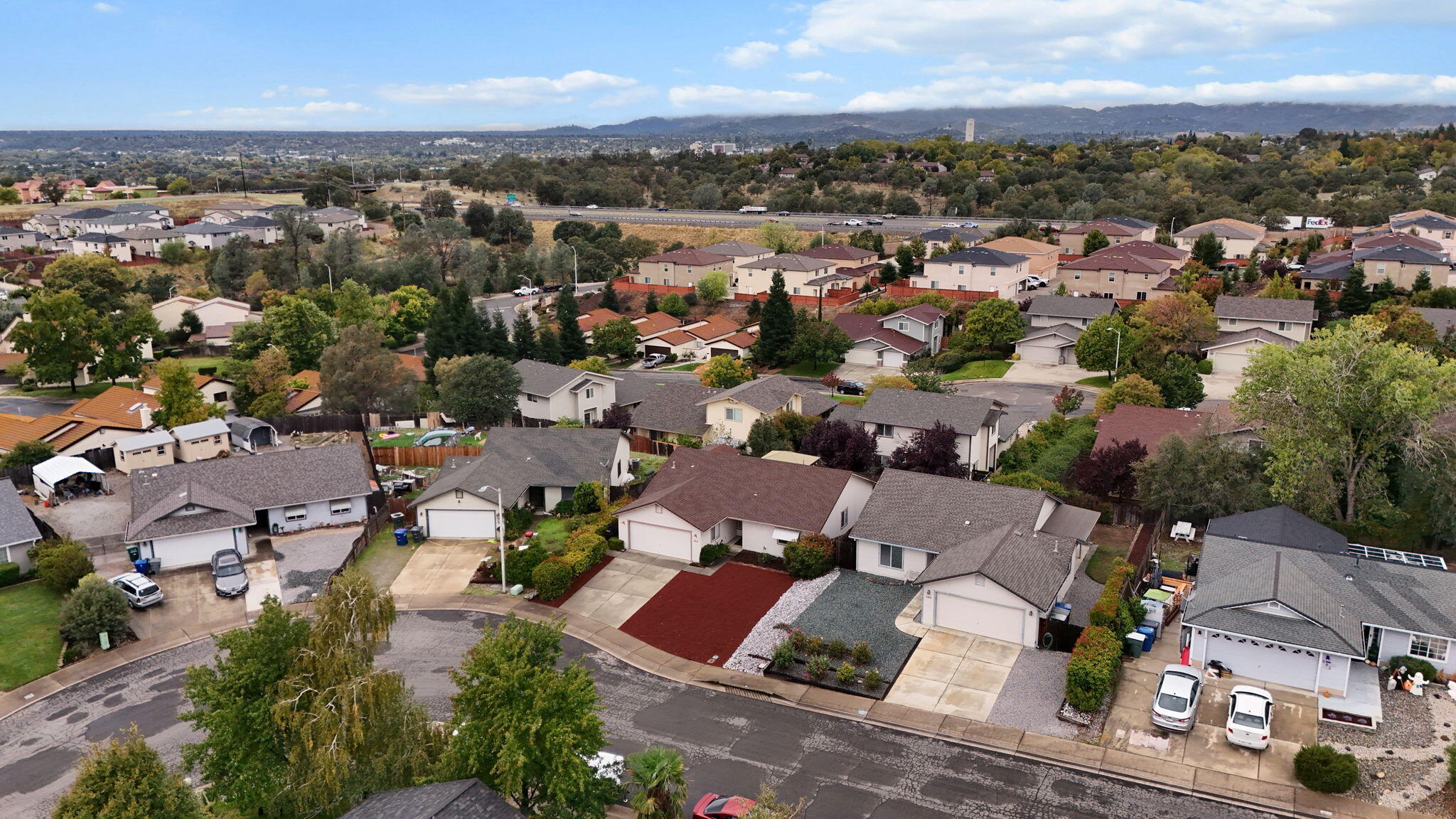 894 Montcrest Drive, Redding