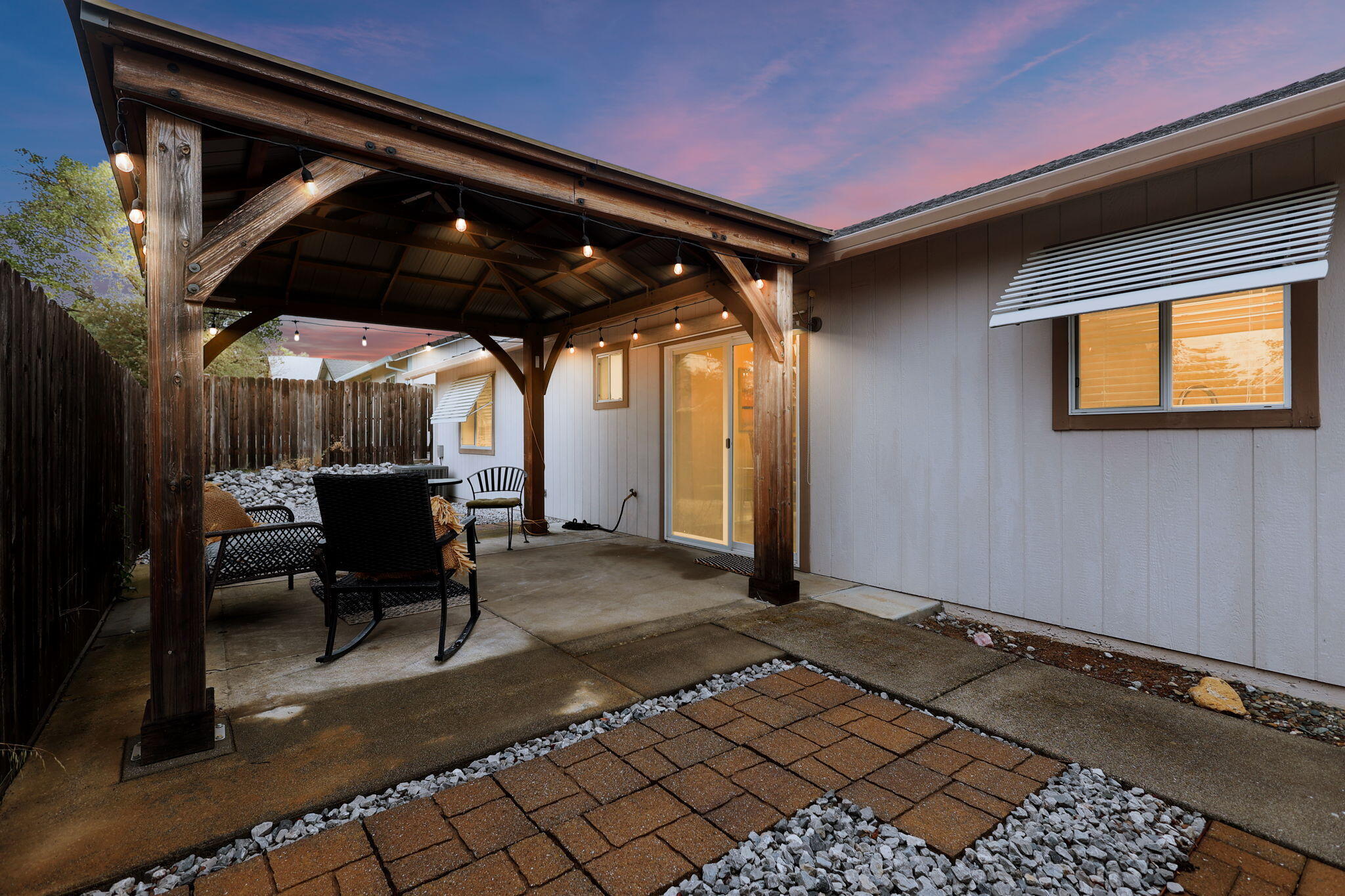 894 Montcrest Drive, Redding