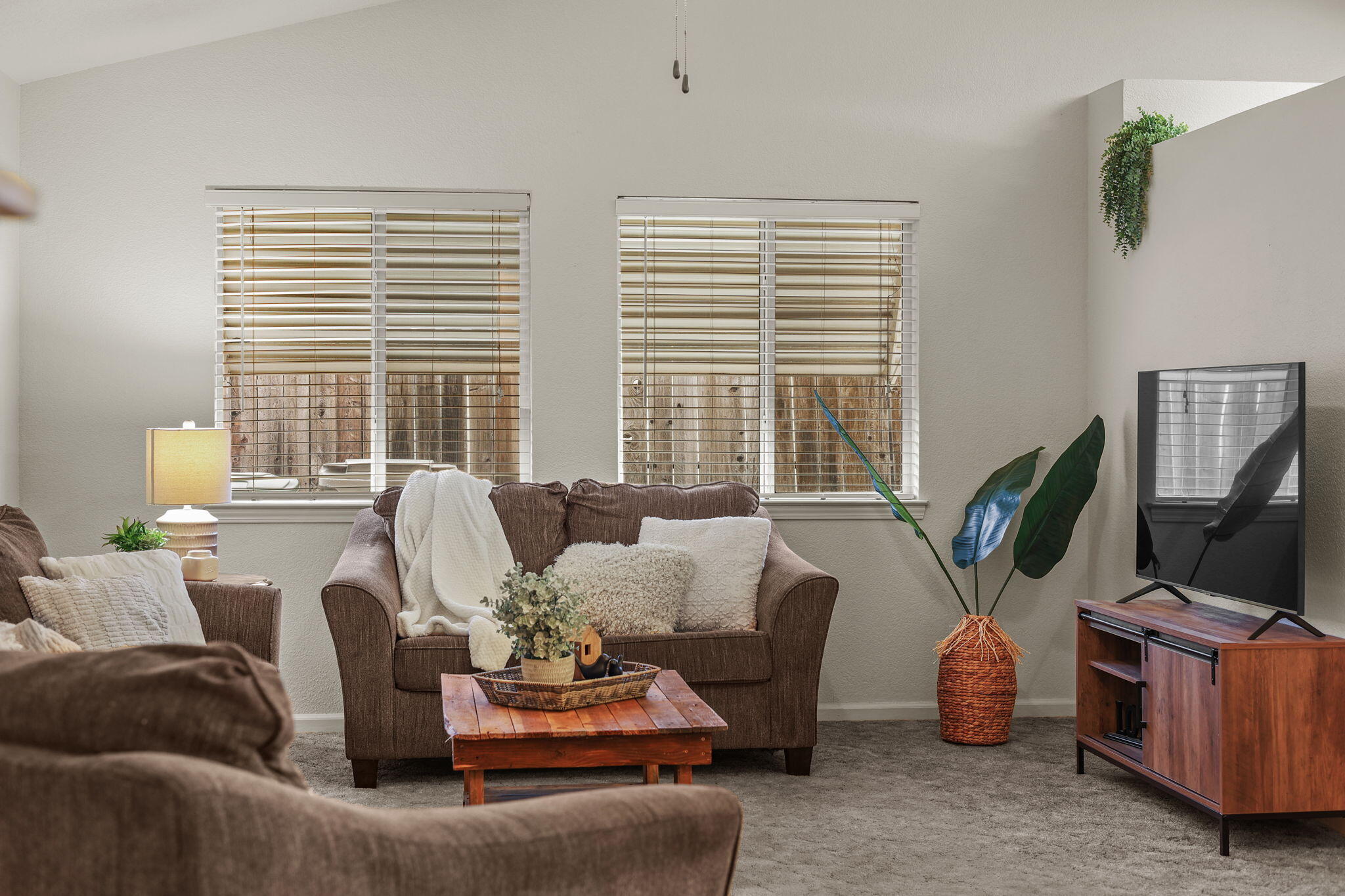 894 Montcrest Drive, Redding