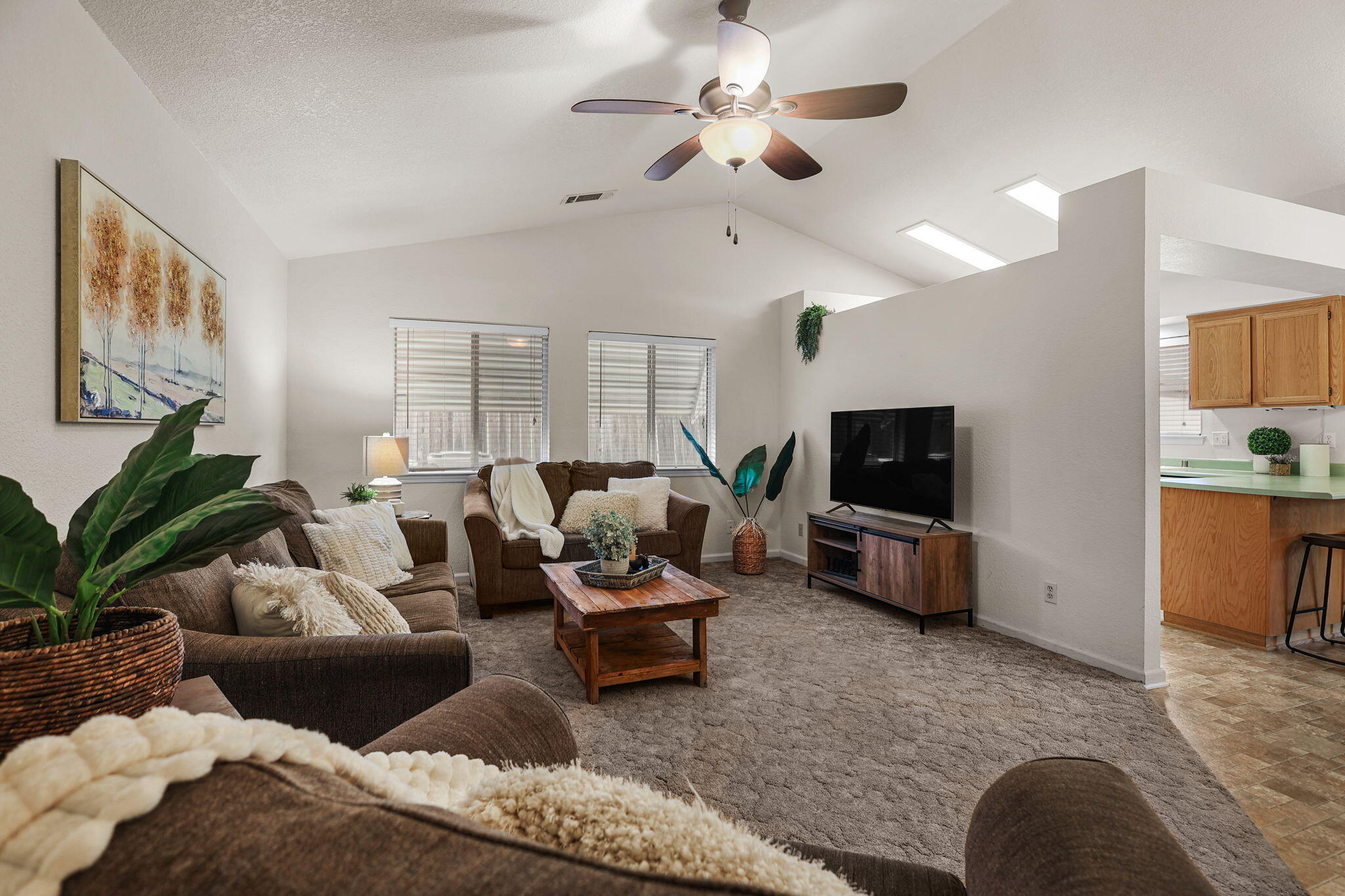 894 Montcrest Drive, Redding