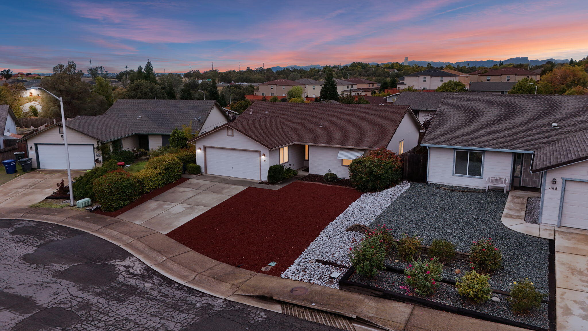 894 Montcrest Drive, Redding