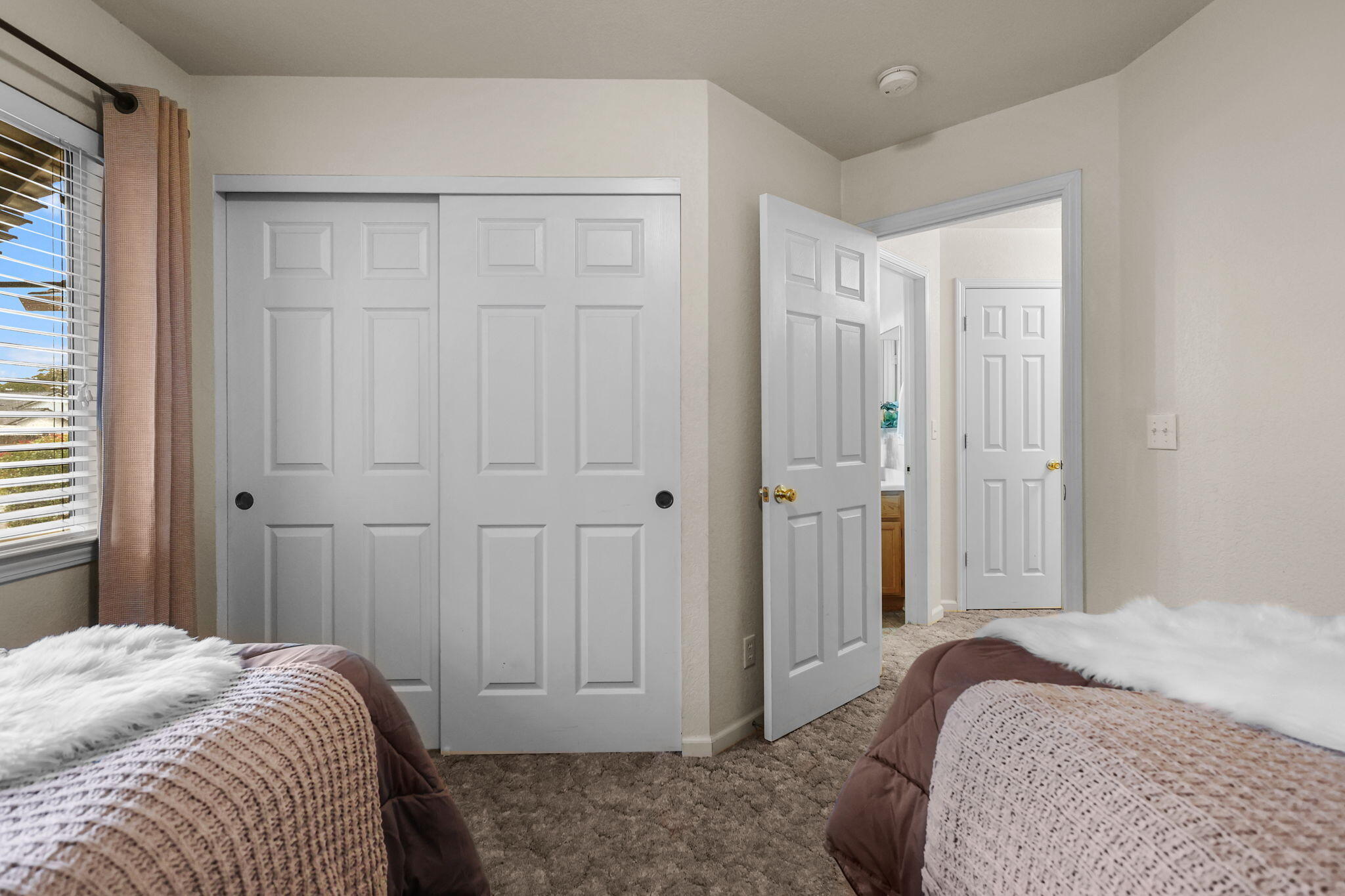 894 Montcrest Drive, Redding