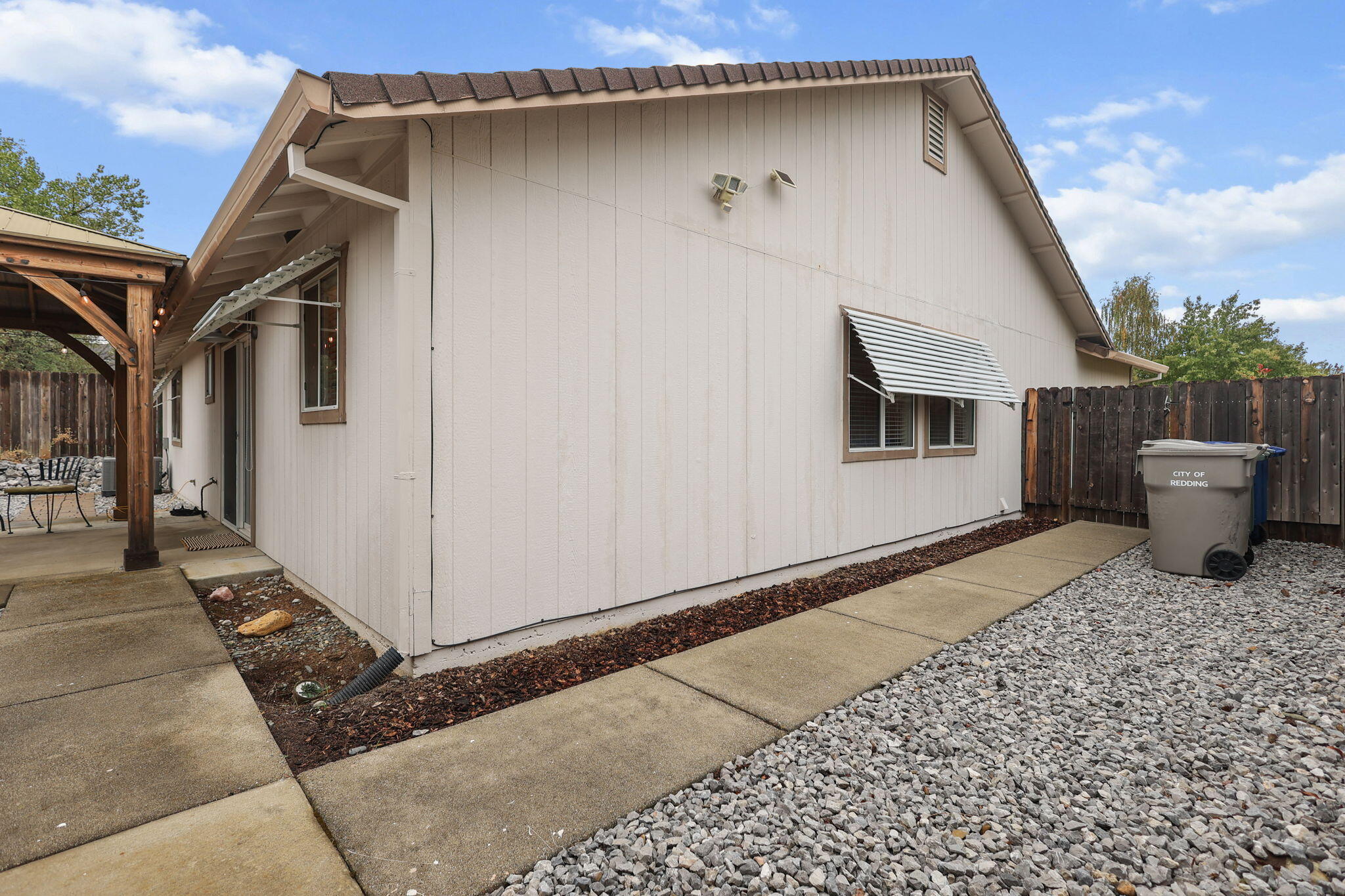 894 Montcrest Drive, Redding