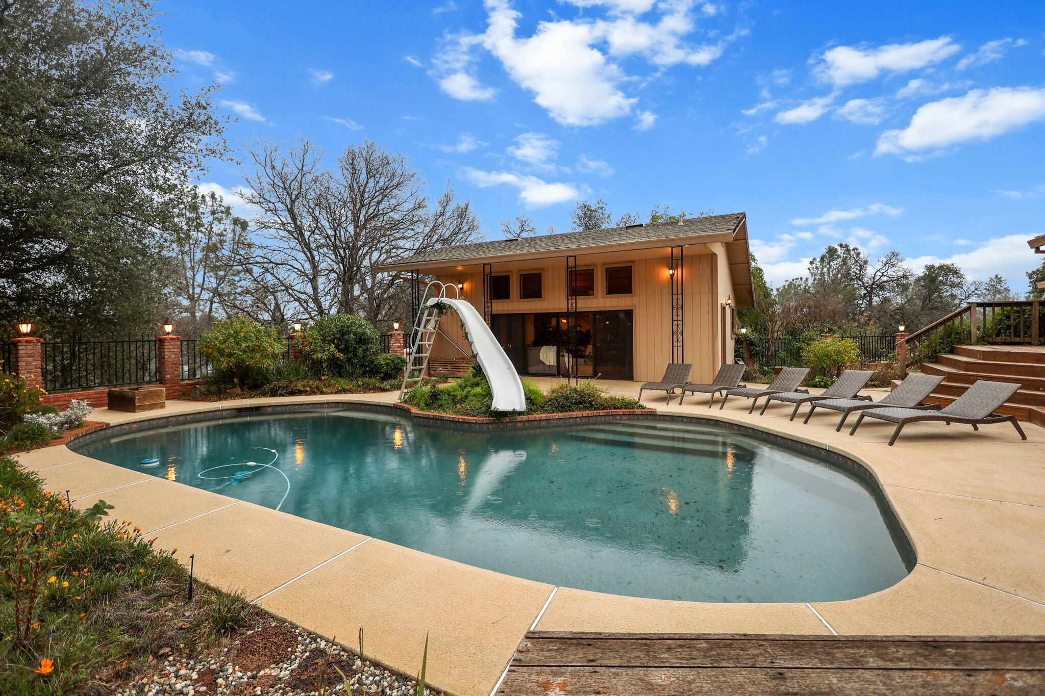 15133 Vista Knolls Drive