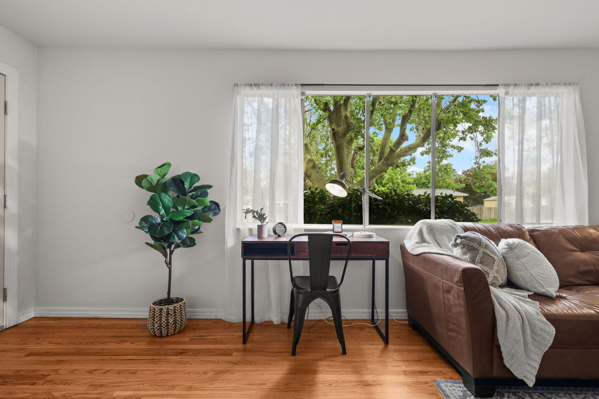 1335 Lodgepole Avenue