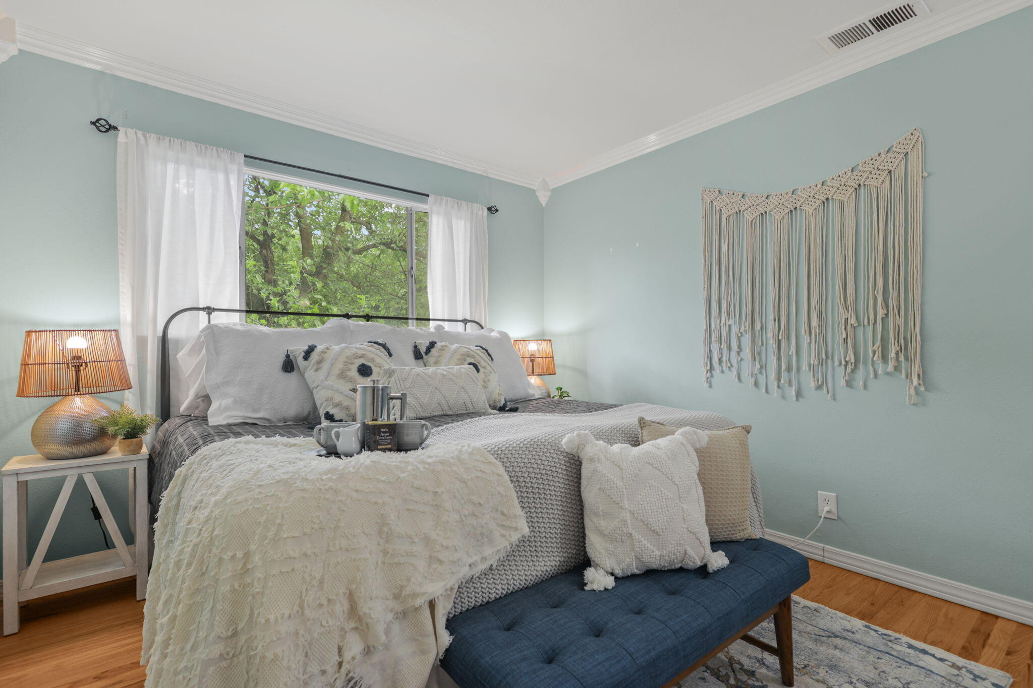 1335 Lodgepole Avenue