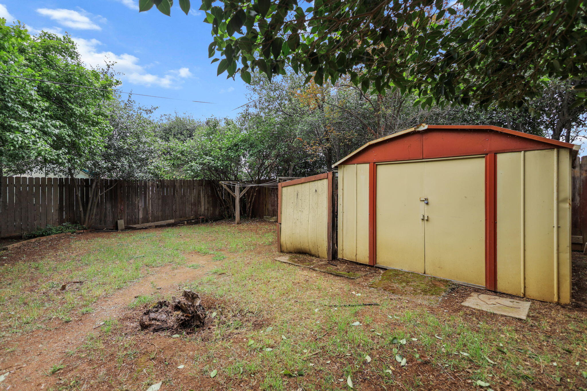 1335 Lodgepole Avenue