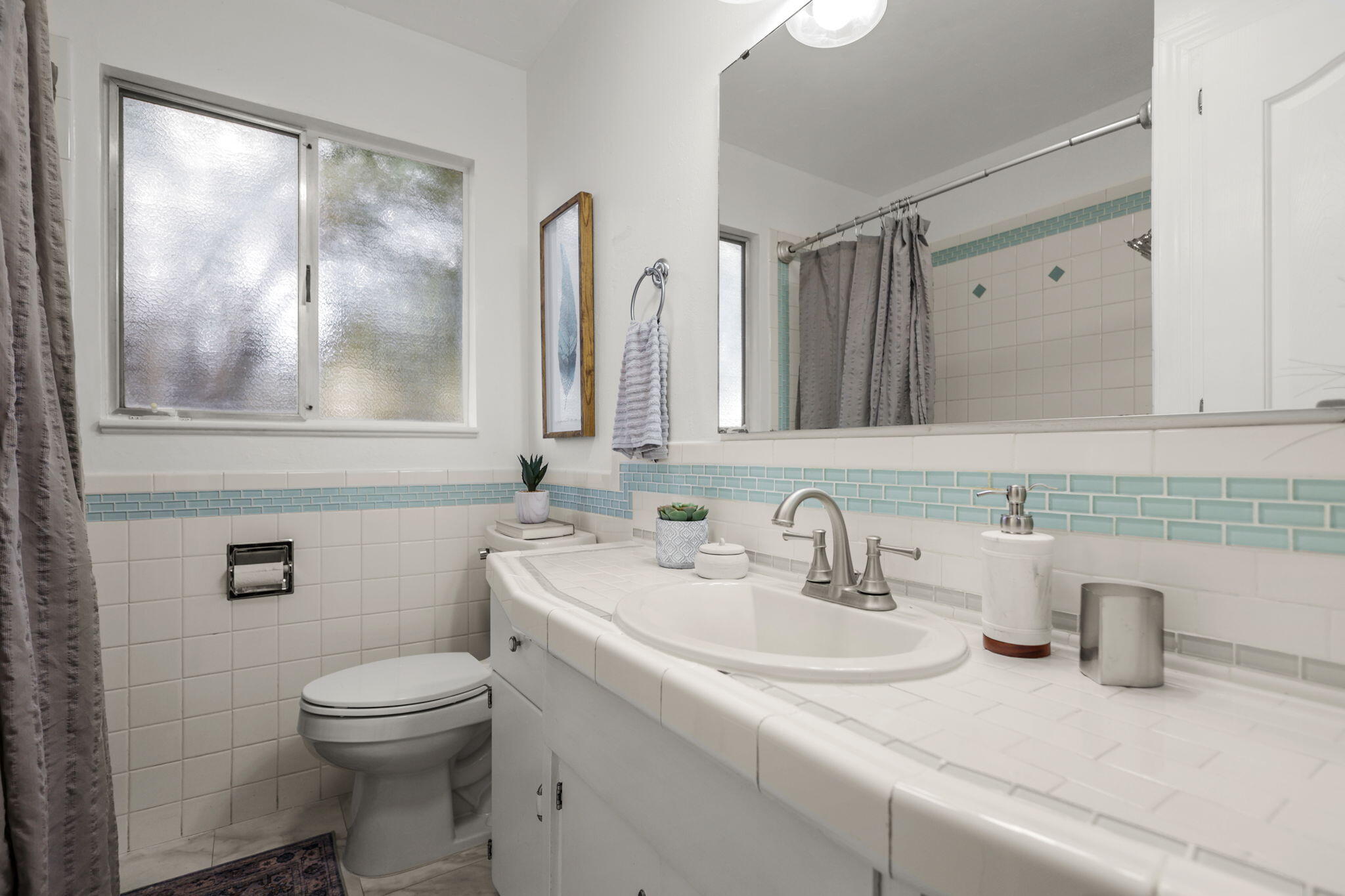 1335 Lodgepole Avenue