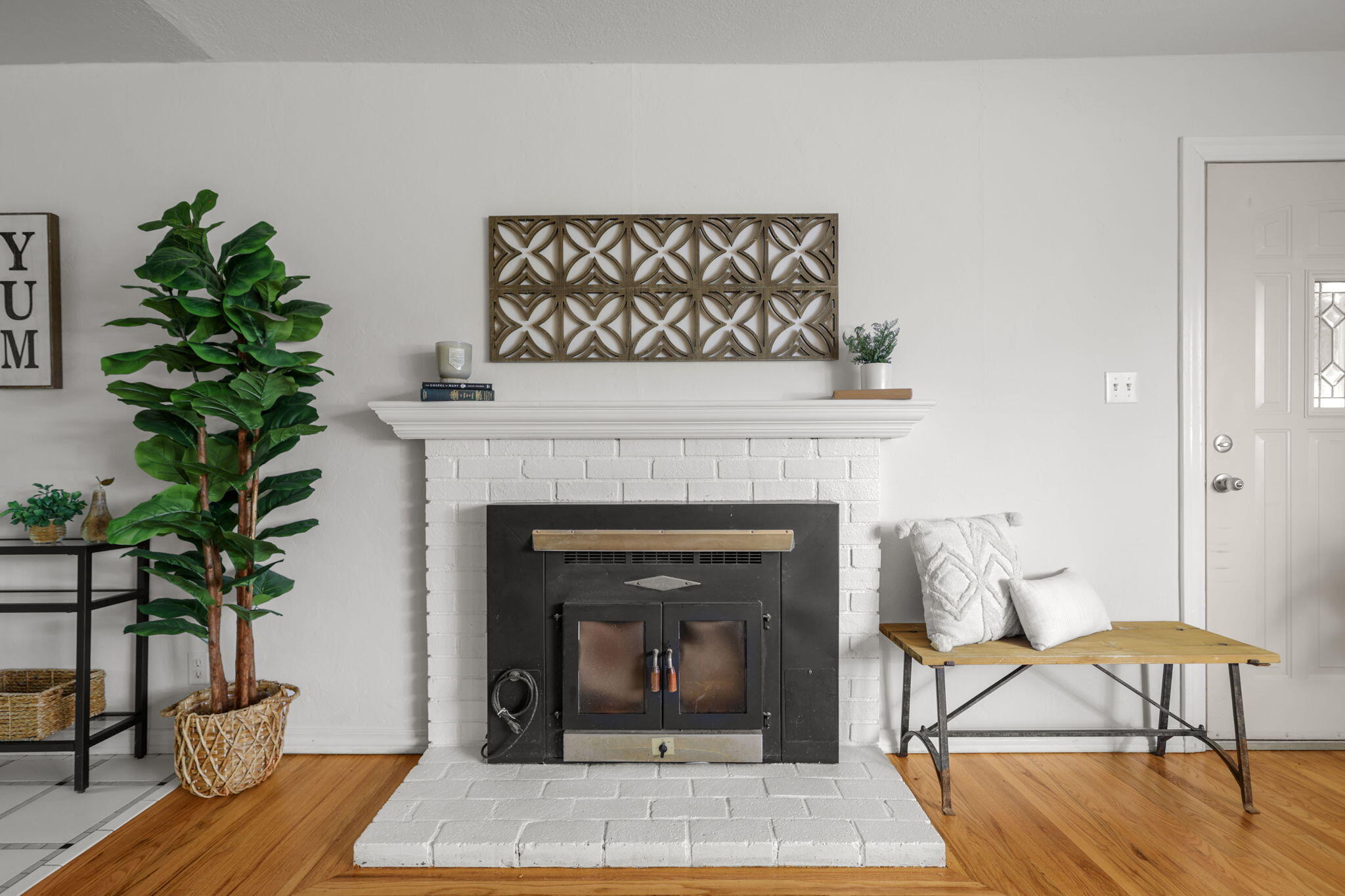 1335 Lodgepole Avenue