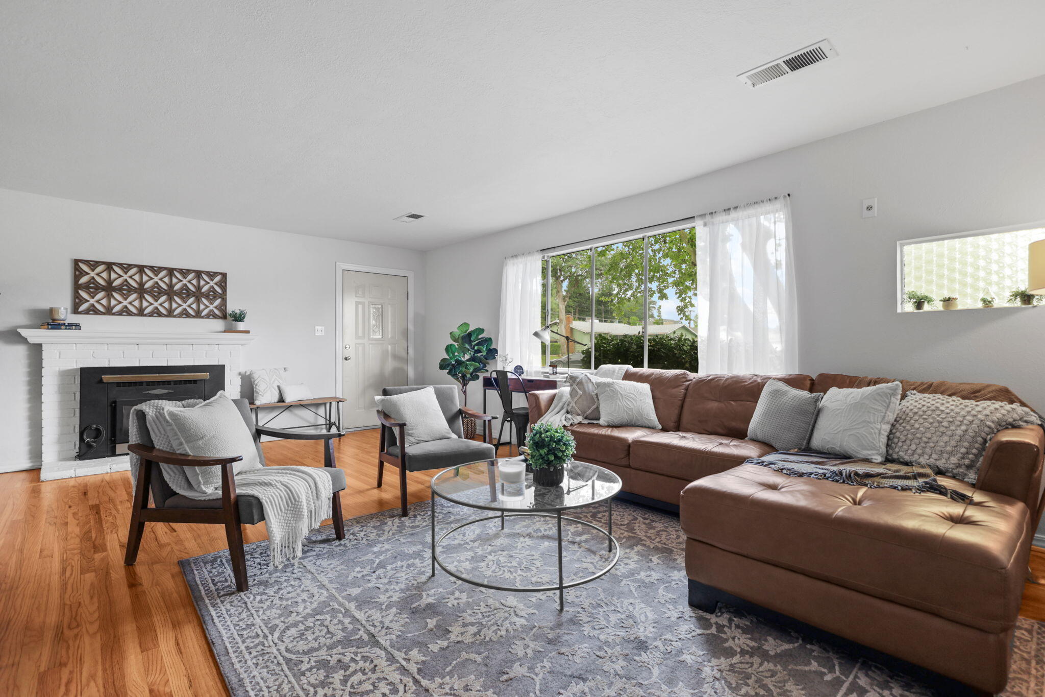 1335 Lodgepole Avenue