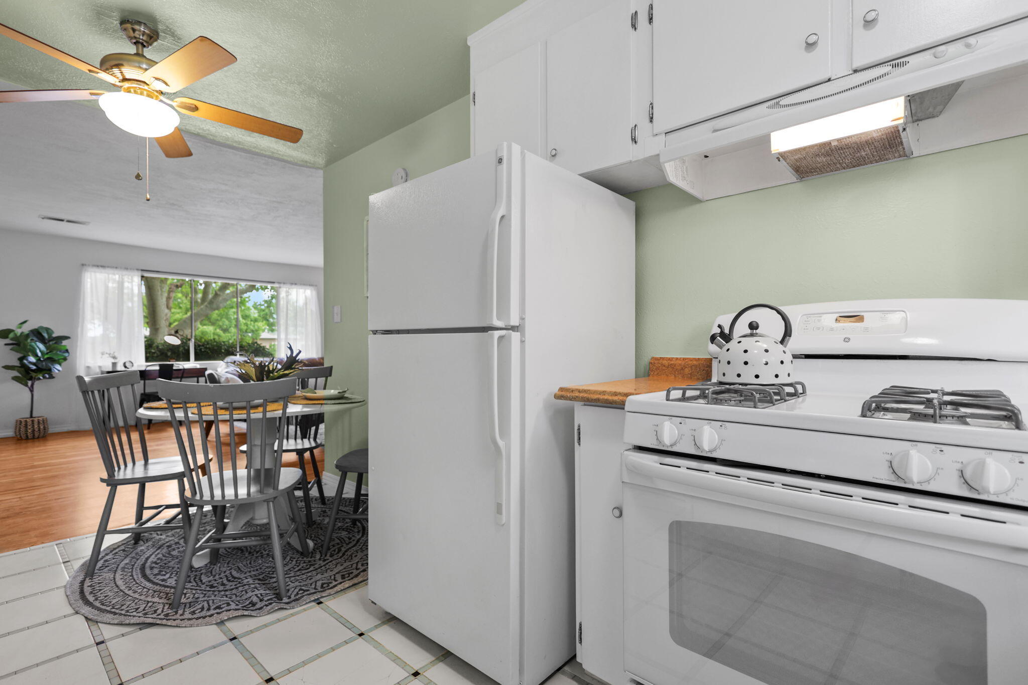 1335 Lodgepole Avenue