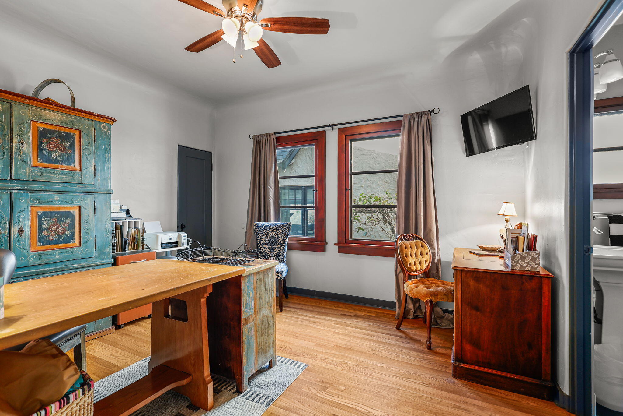 1465 Riverside Drive