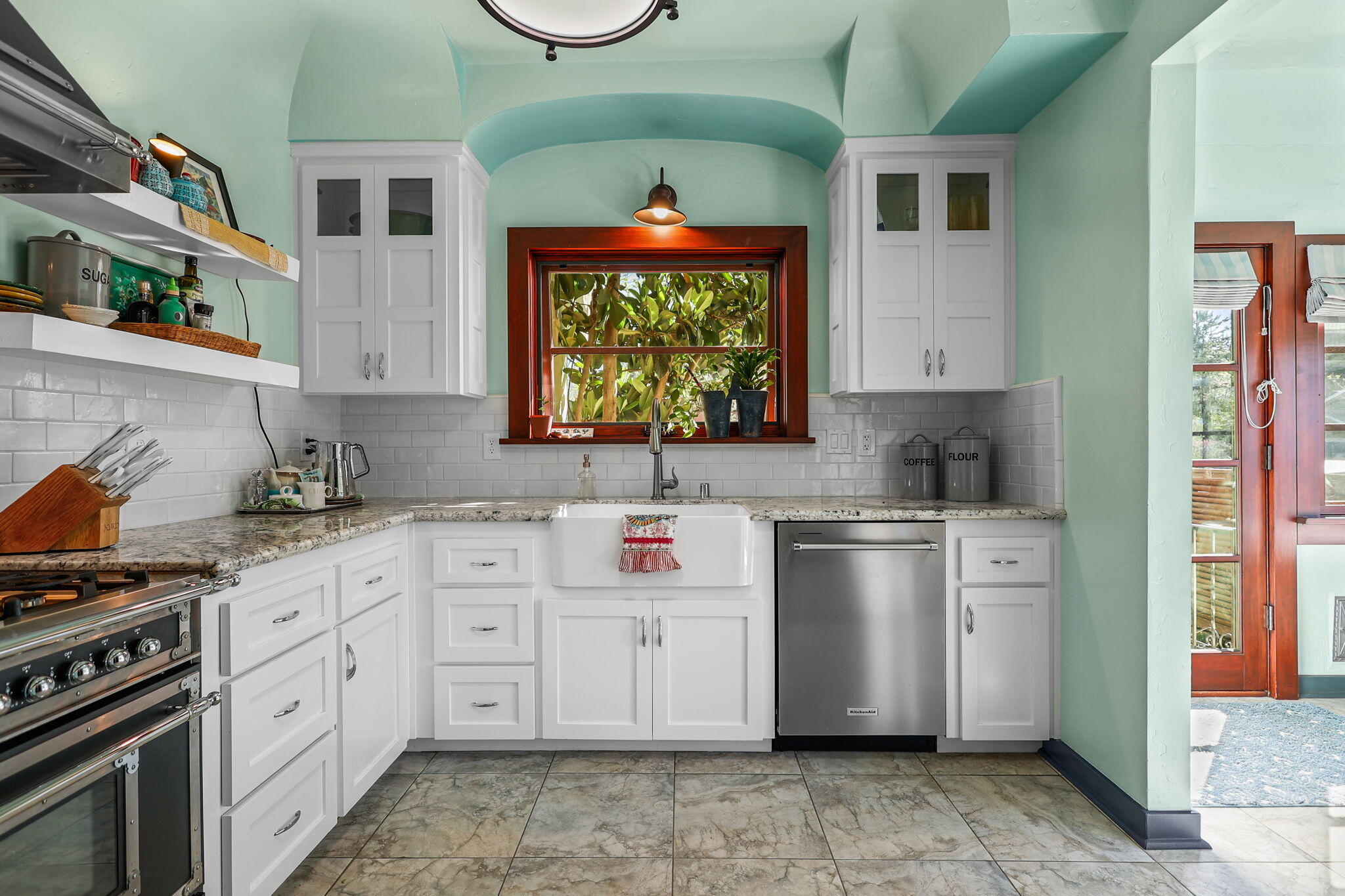 1465 Riverside Drive