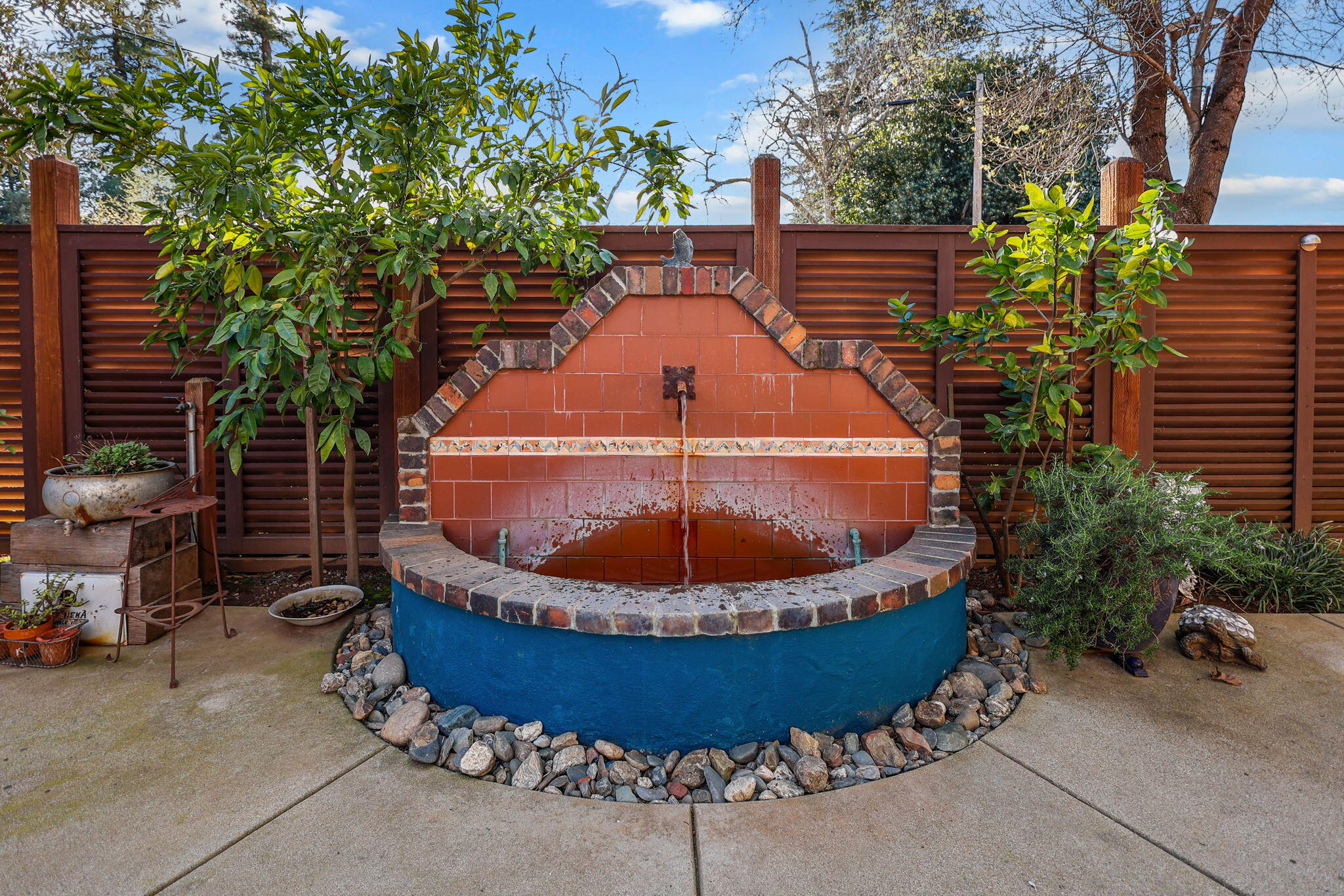 1465 Riverside Drive