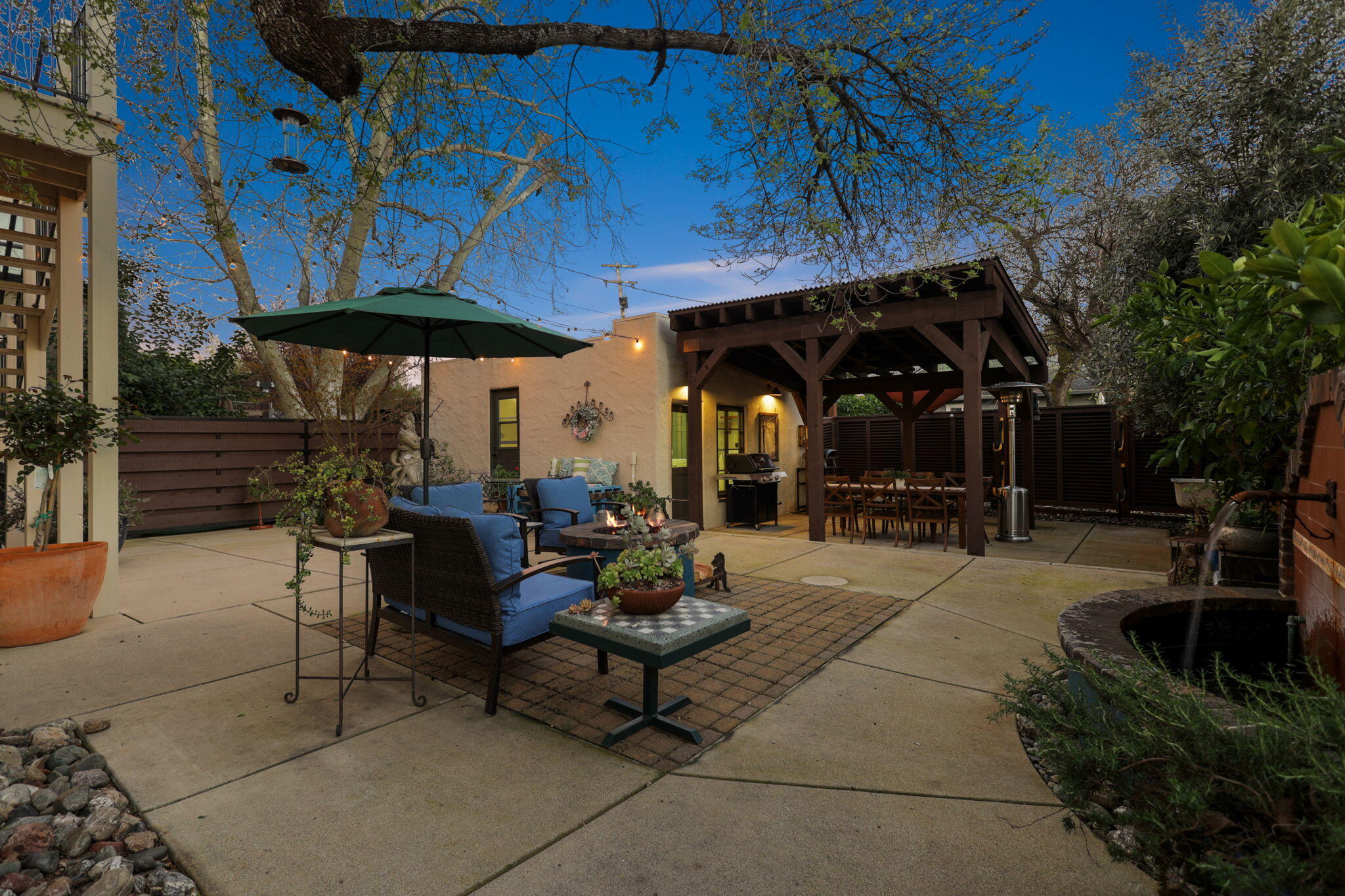 1465 Riverside Drive