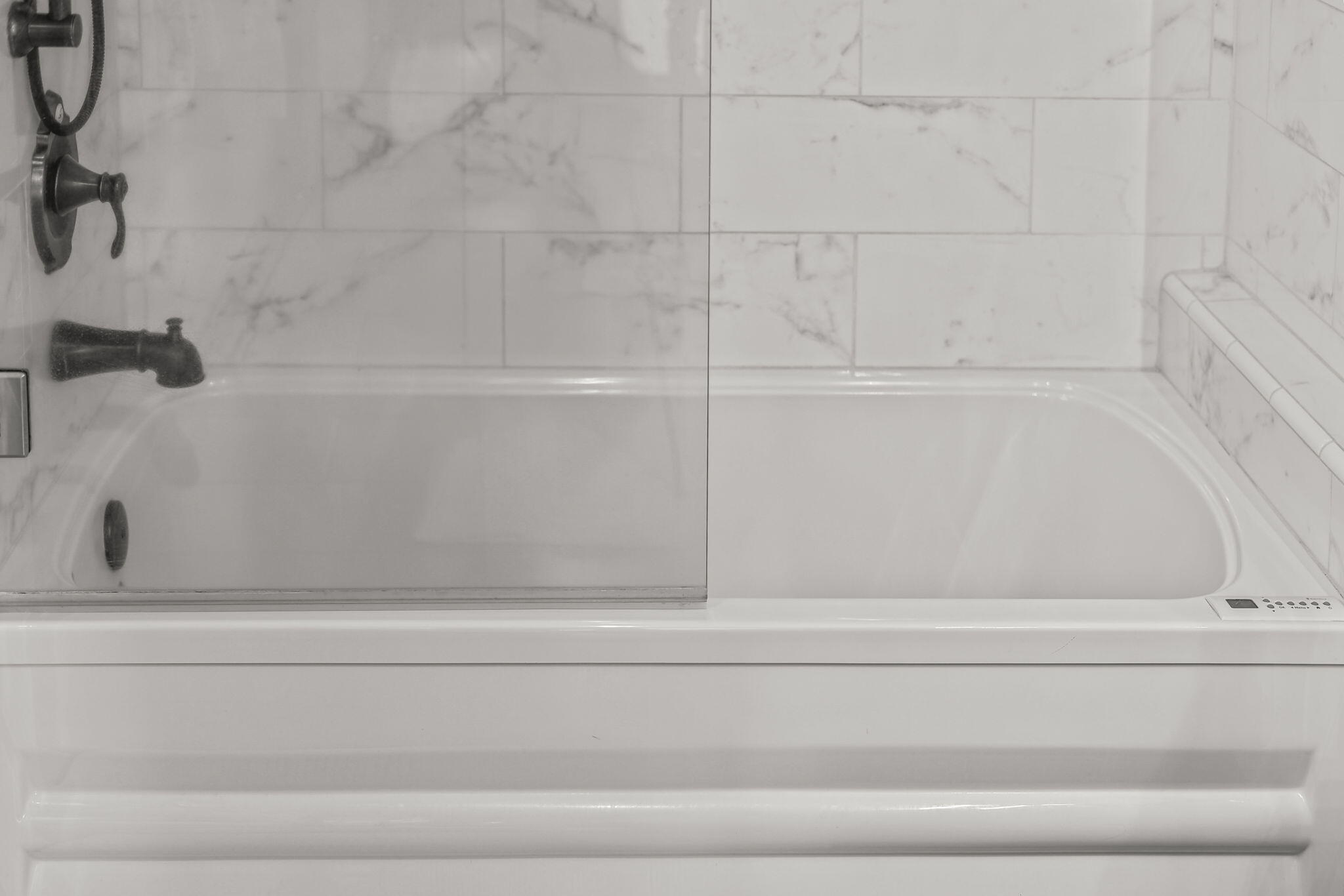 1465 Riverside Drive