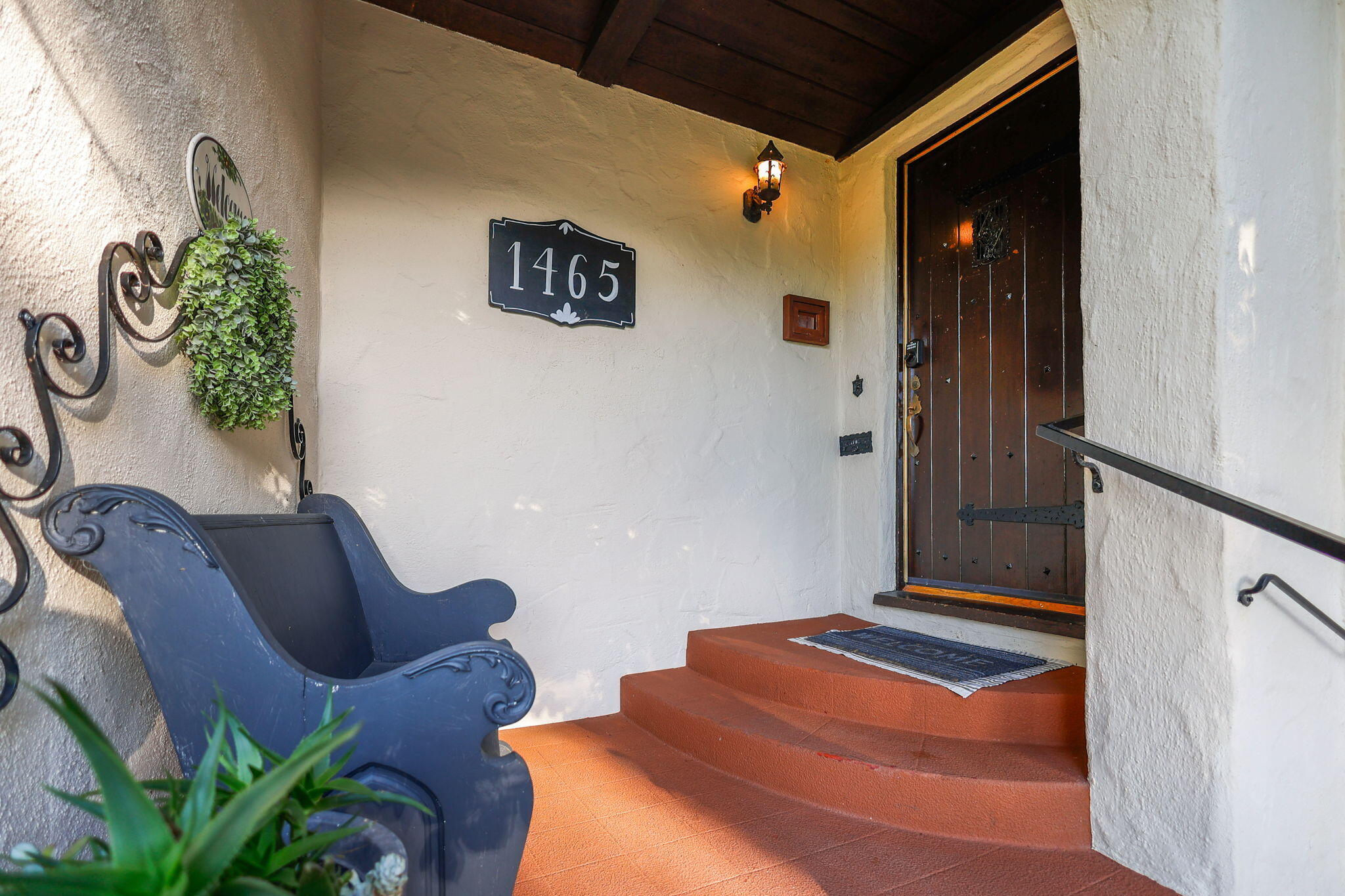 1465 Riverside Drive