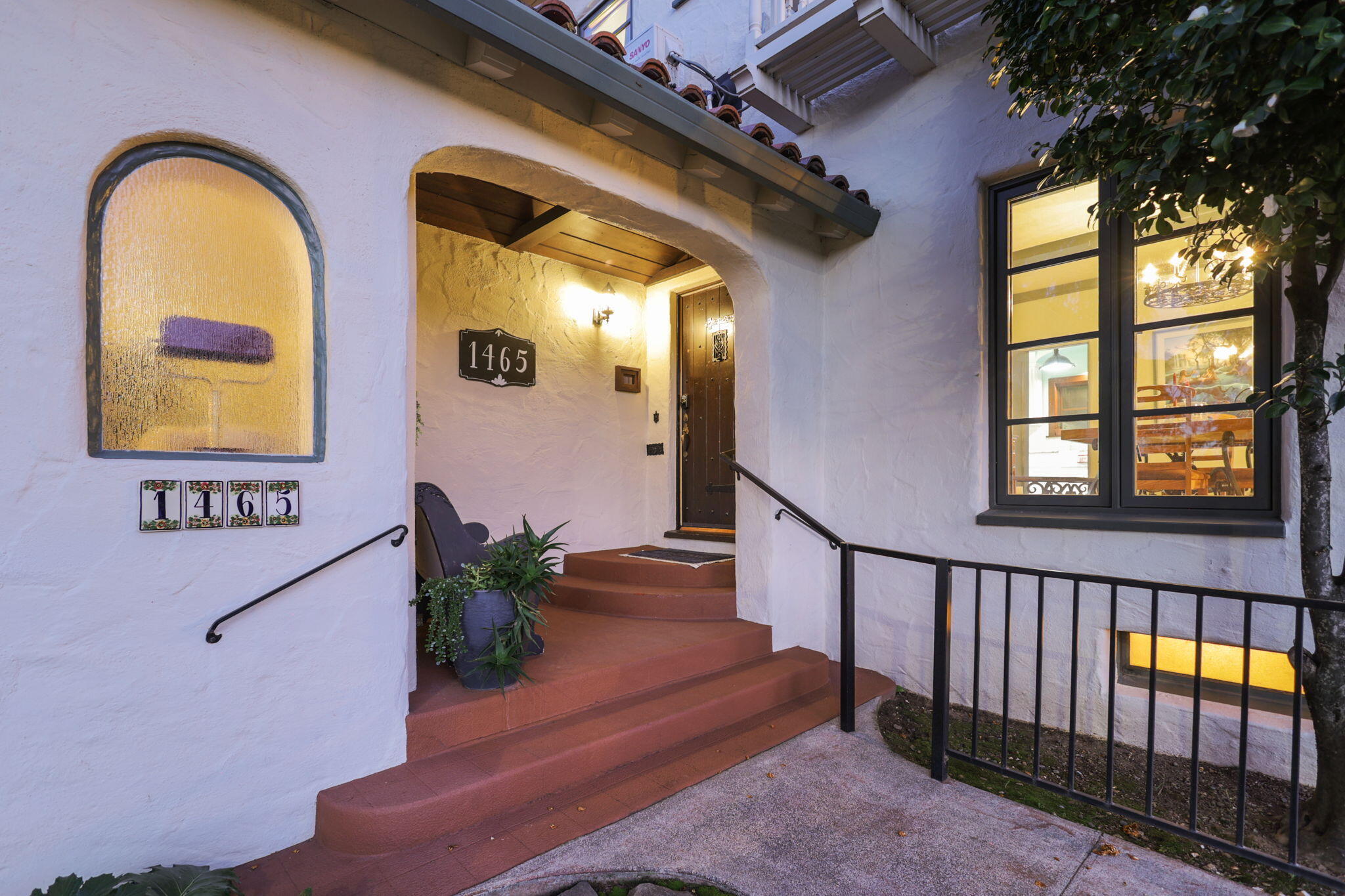 1465 Riverside Drive