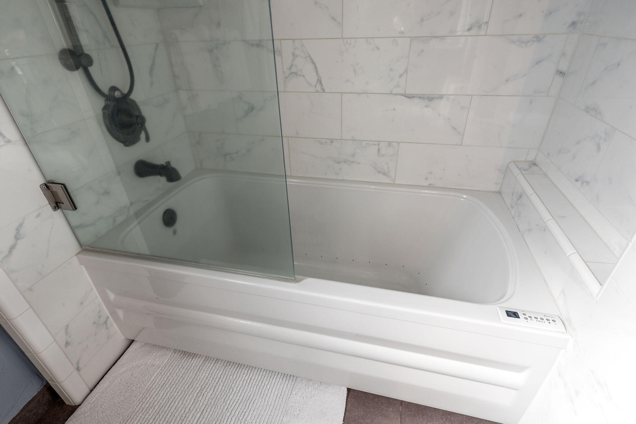 1465 Riverside Drive