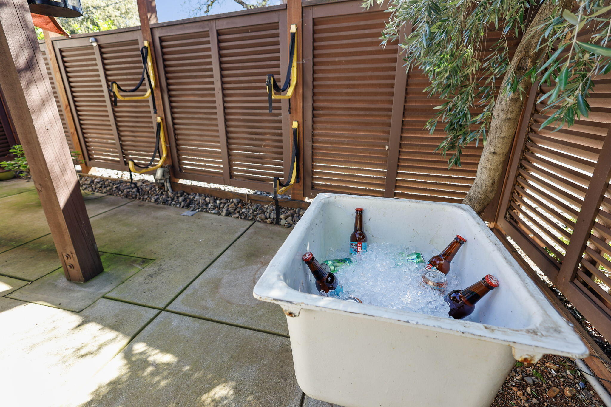 1465 Riverside Drive