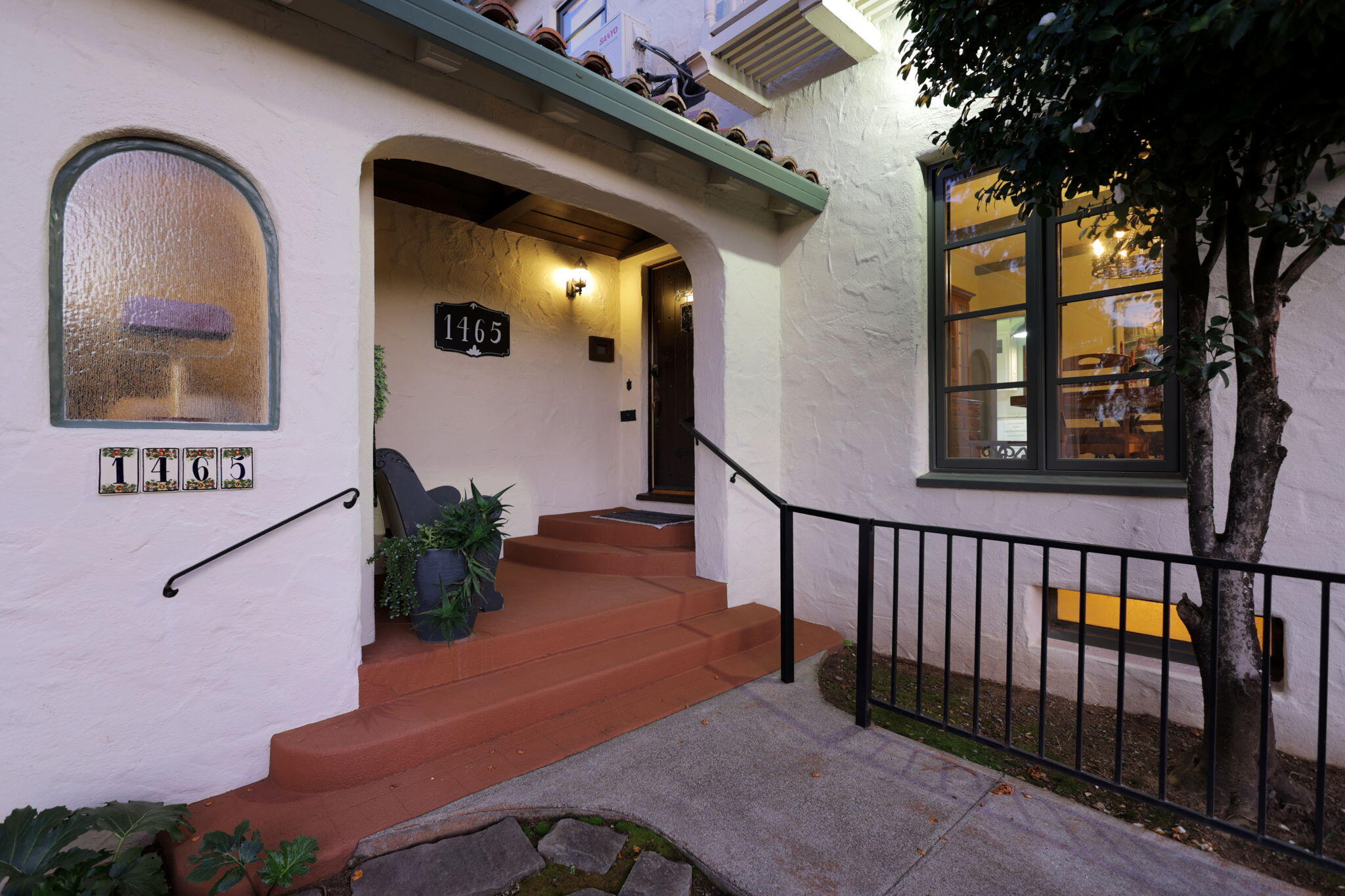 1465 Riverside Drive