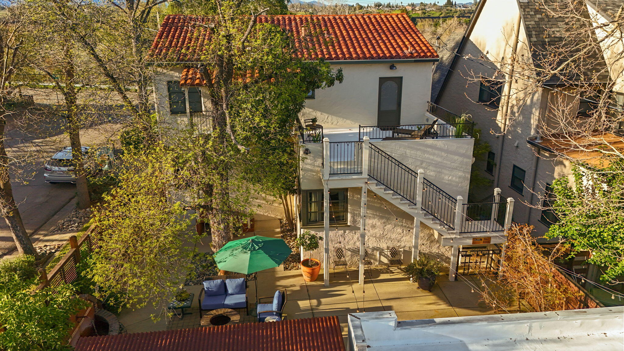 1465 Riverside Drive