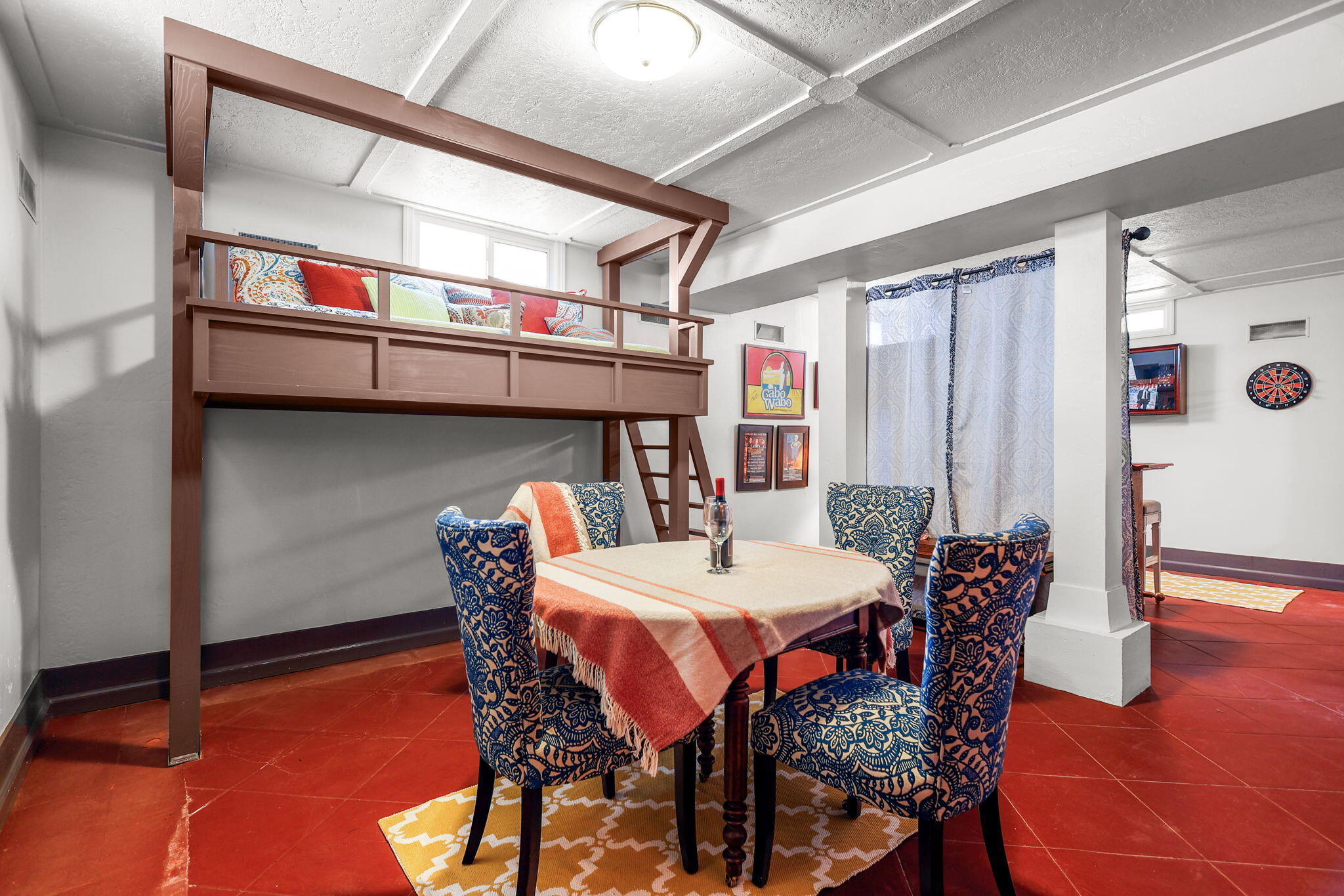 1465 Riverside Drive