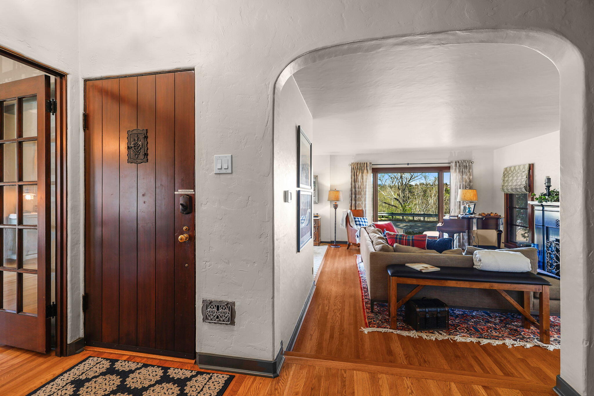 1465 Riverside Drive