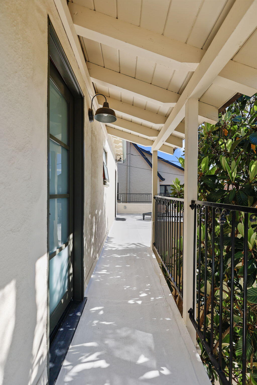 1465 Riverside Drive