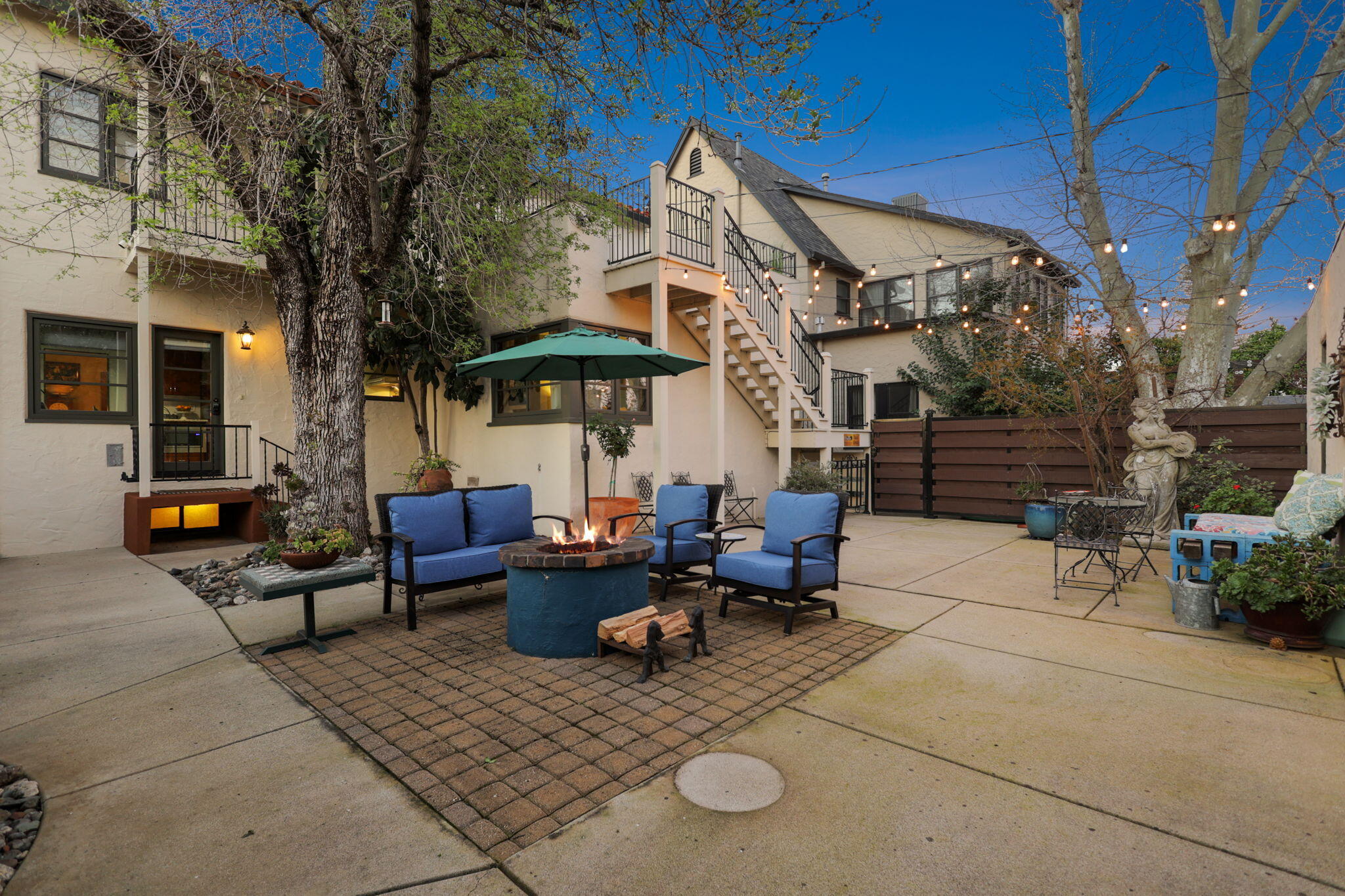 1465 Riverside Drive