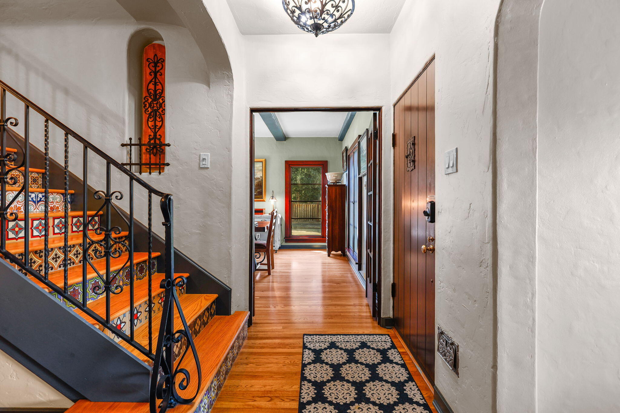 1465 Riverside Drive