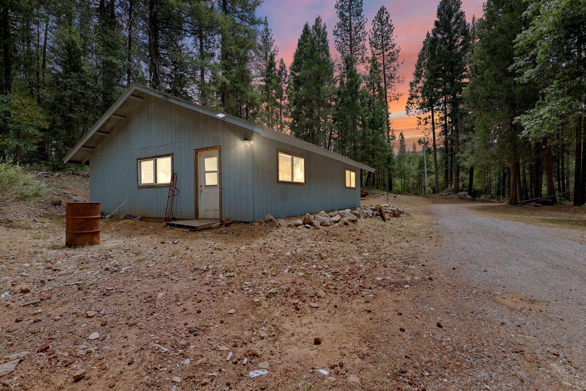 30704 Hagen Flat Road
