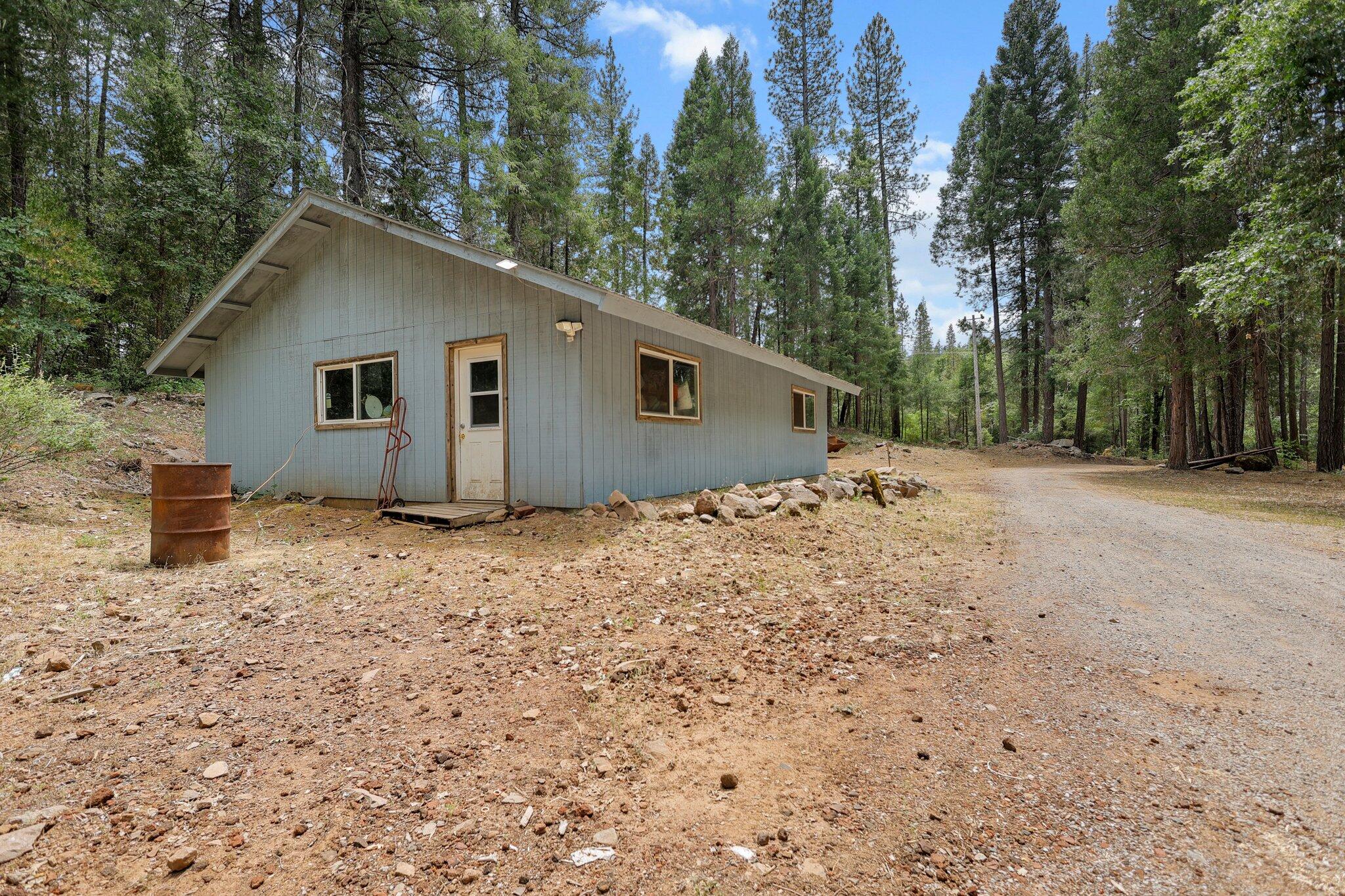 30704 Hagen Flat Road