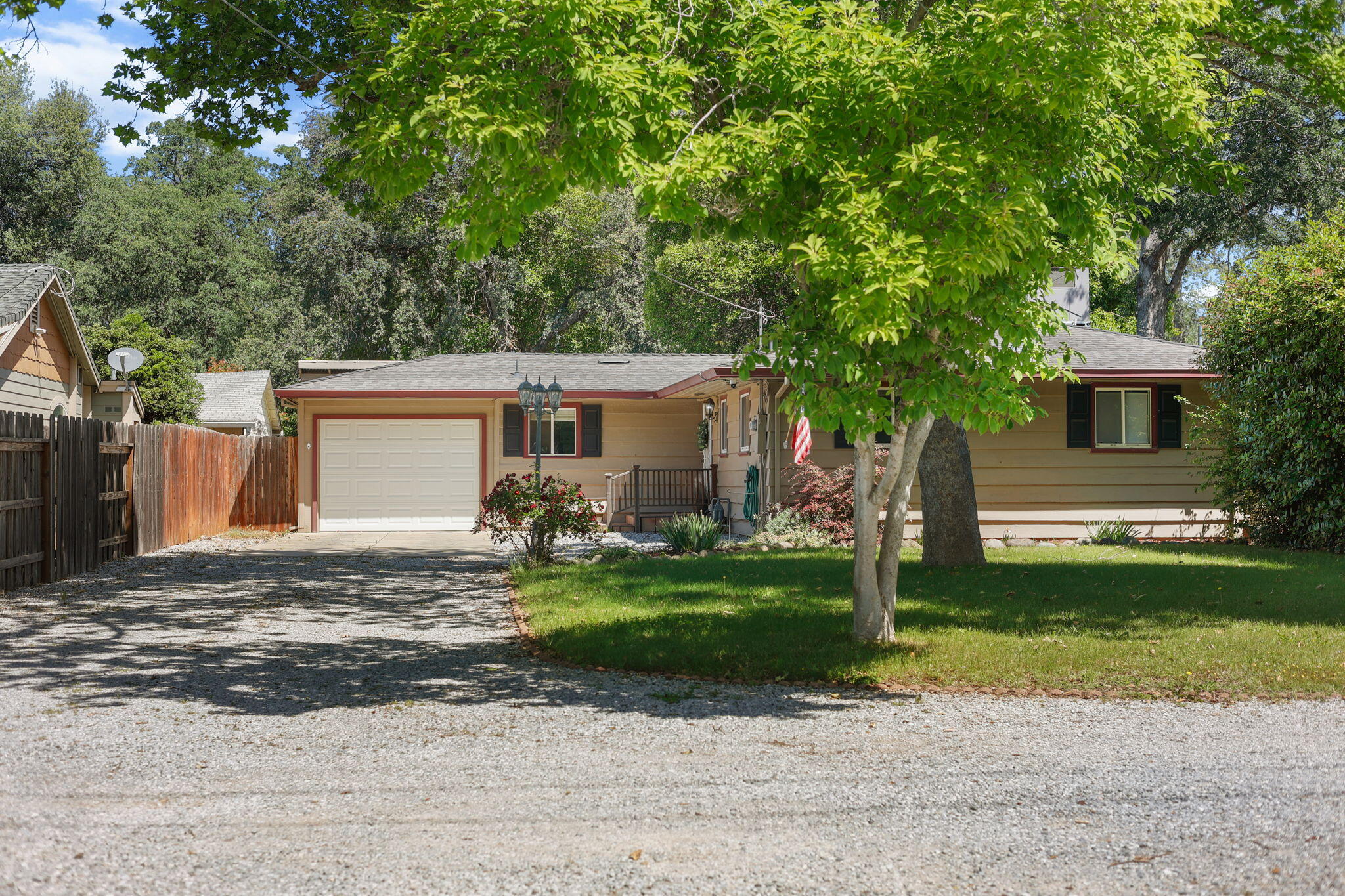 728 Loma Vista Drive