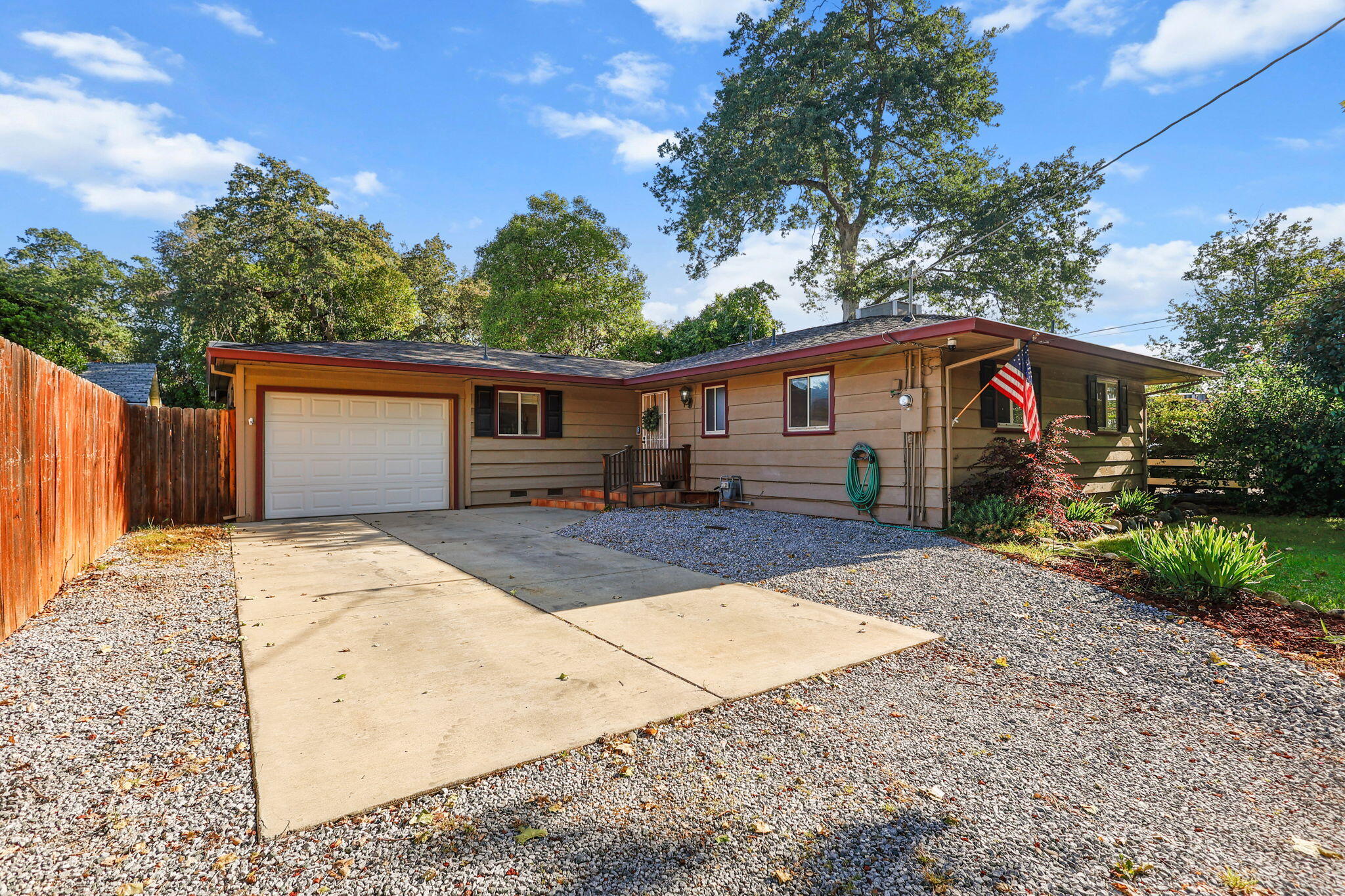 728 Loma Vista Drive