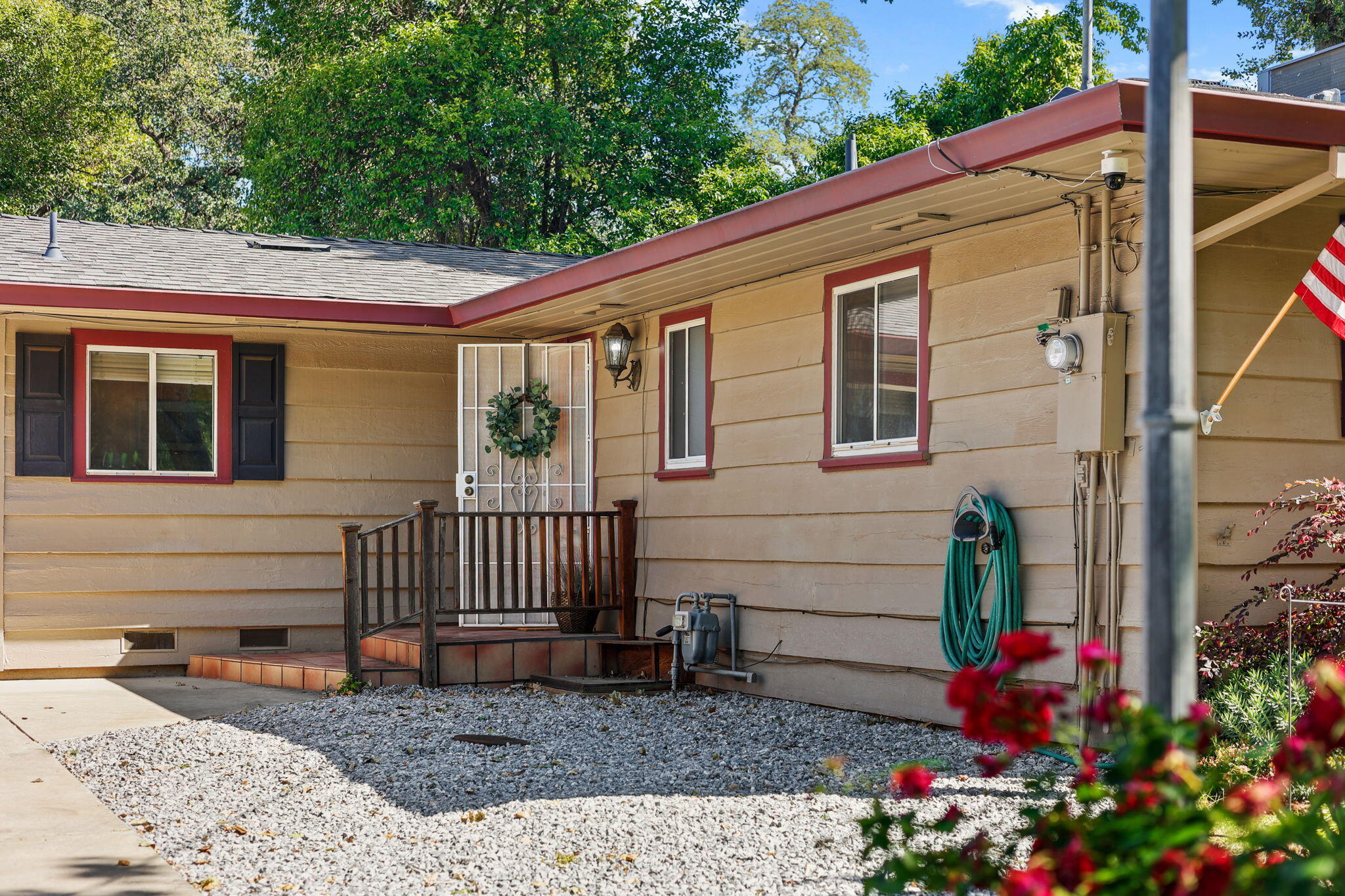 728 Loma Vista Drive
