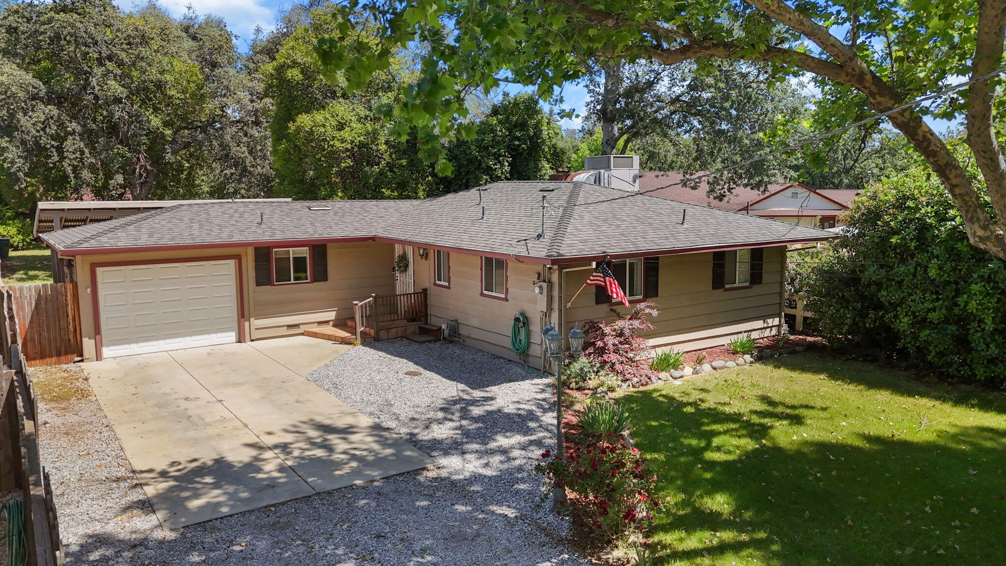 728 Loma Vista Drive