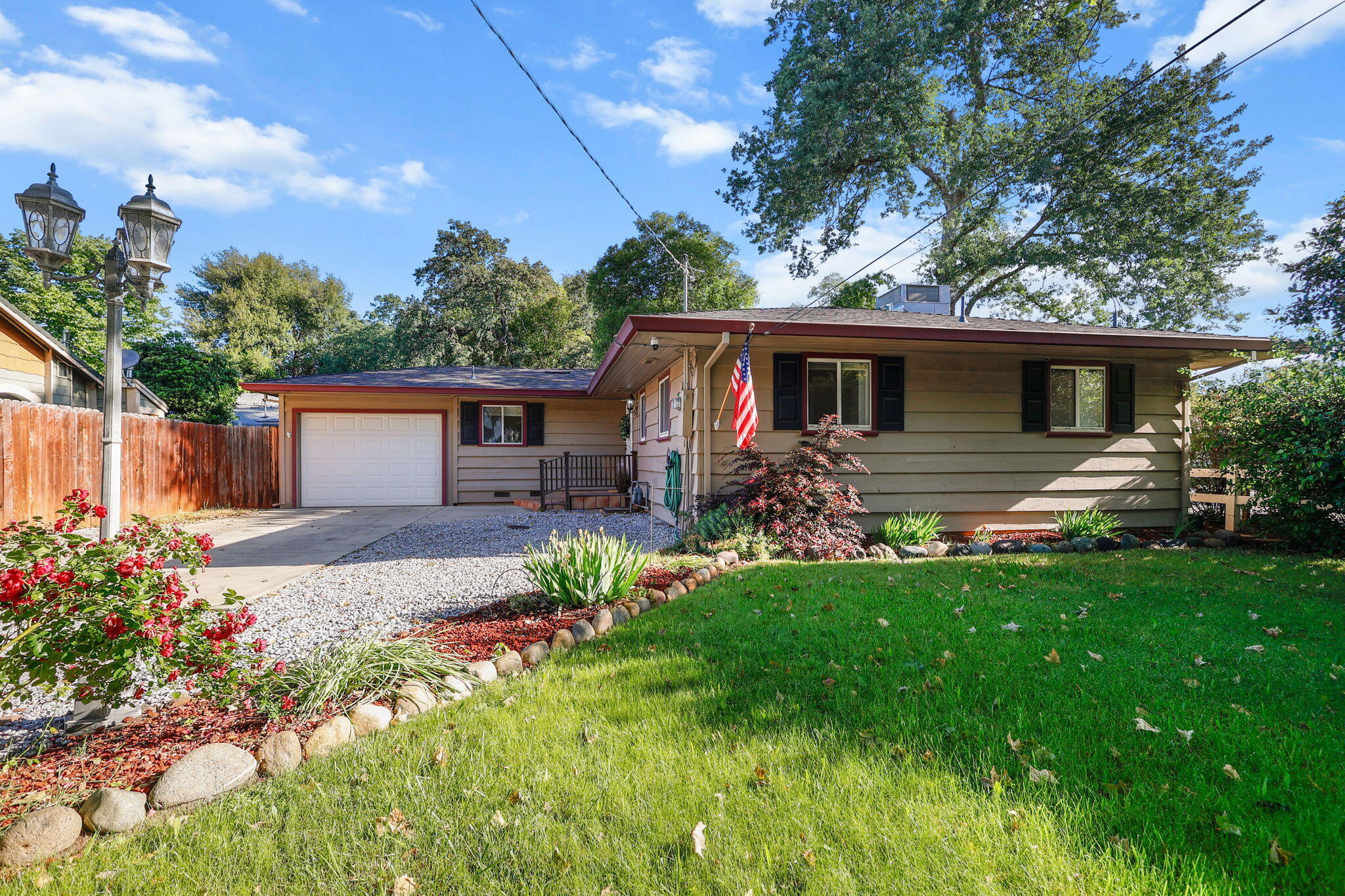 728 Loma Vista Drive