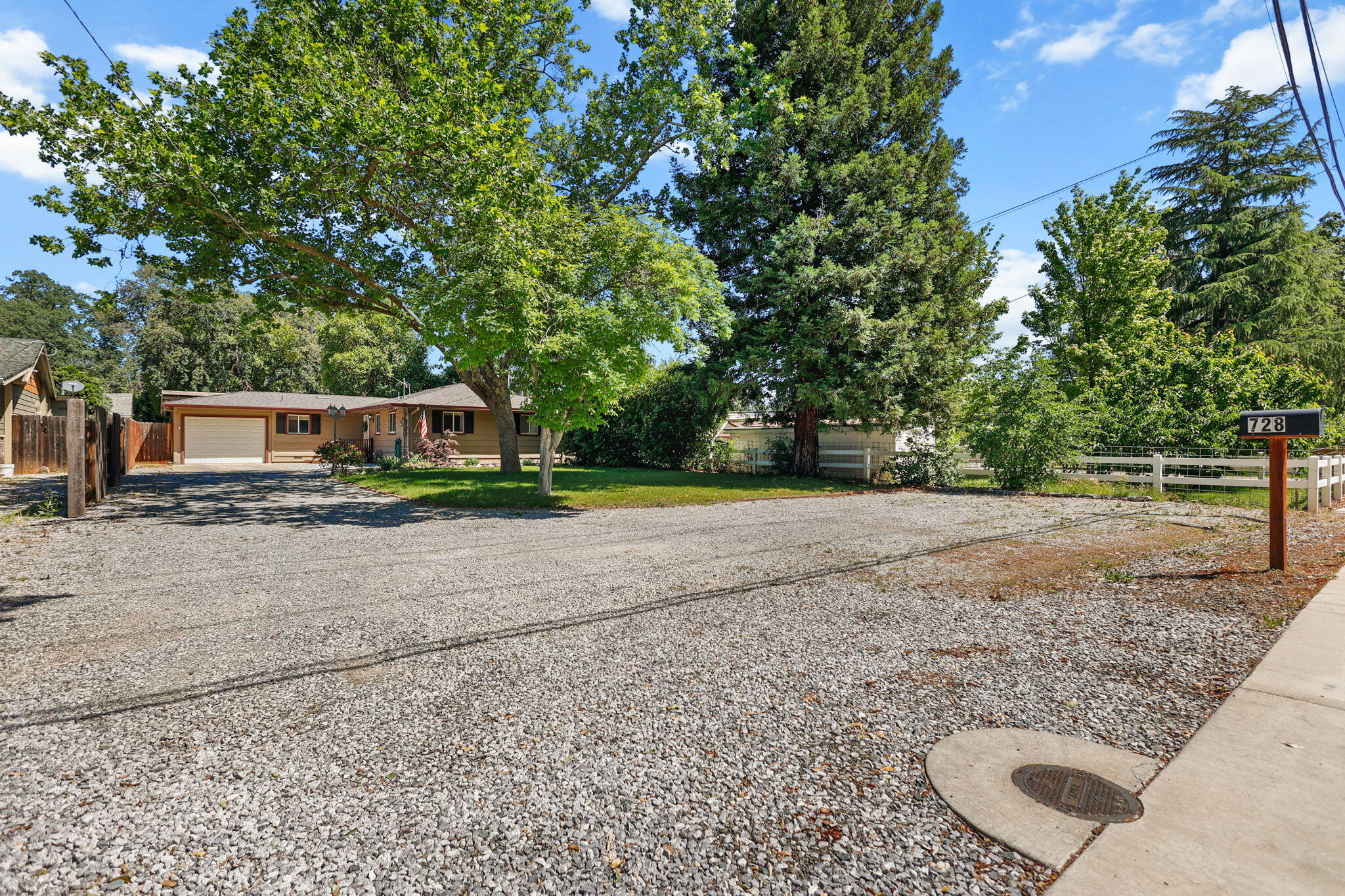 728 Loma Vista Drive