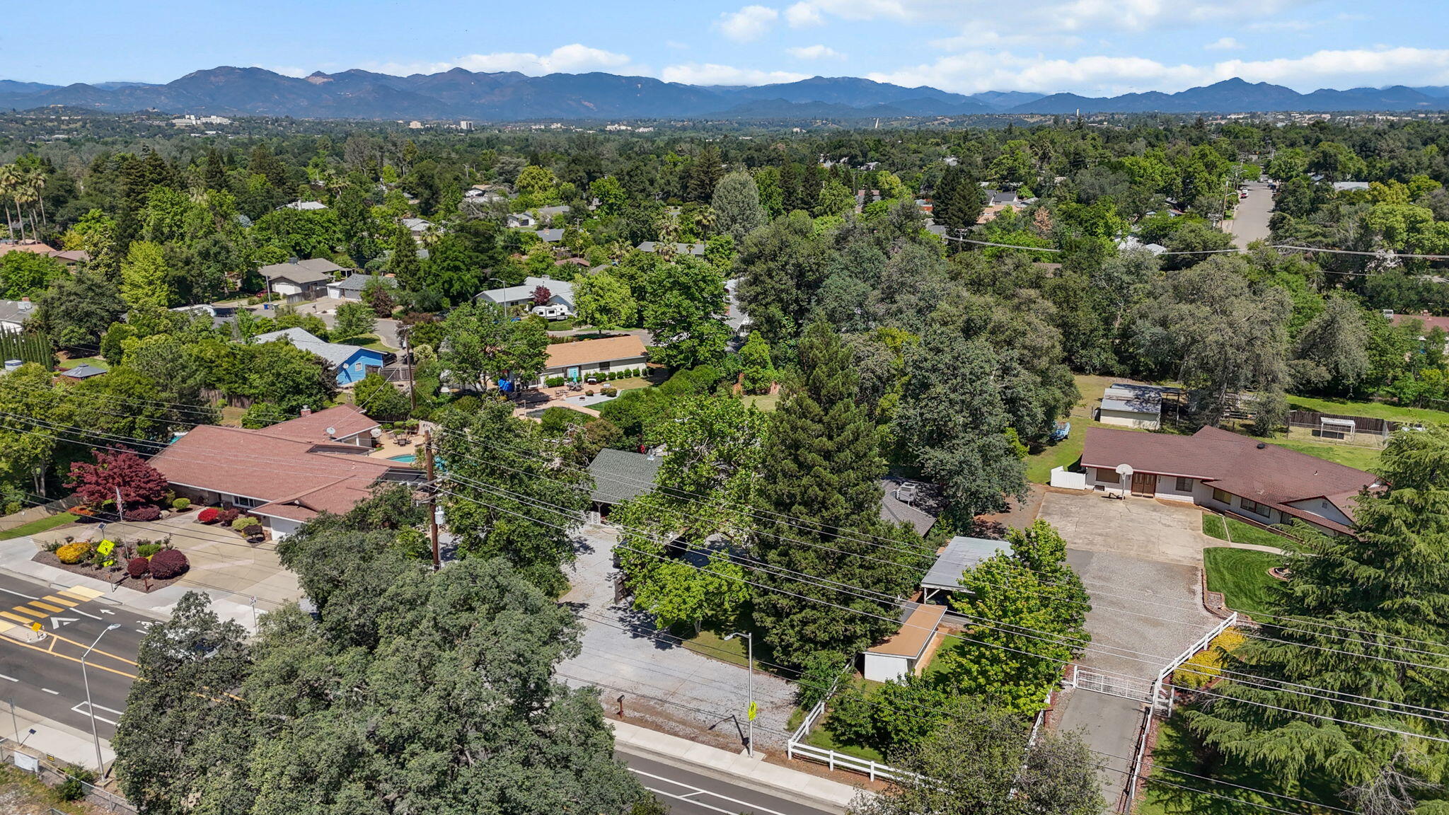 728 Loma Vista Drive