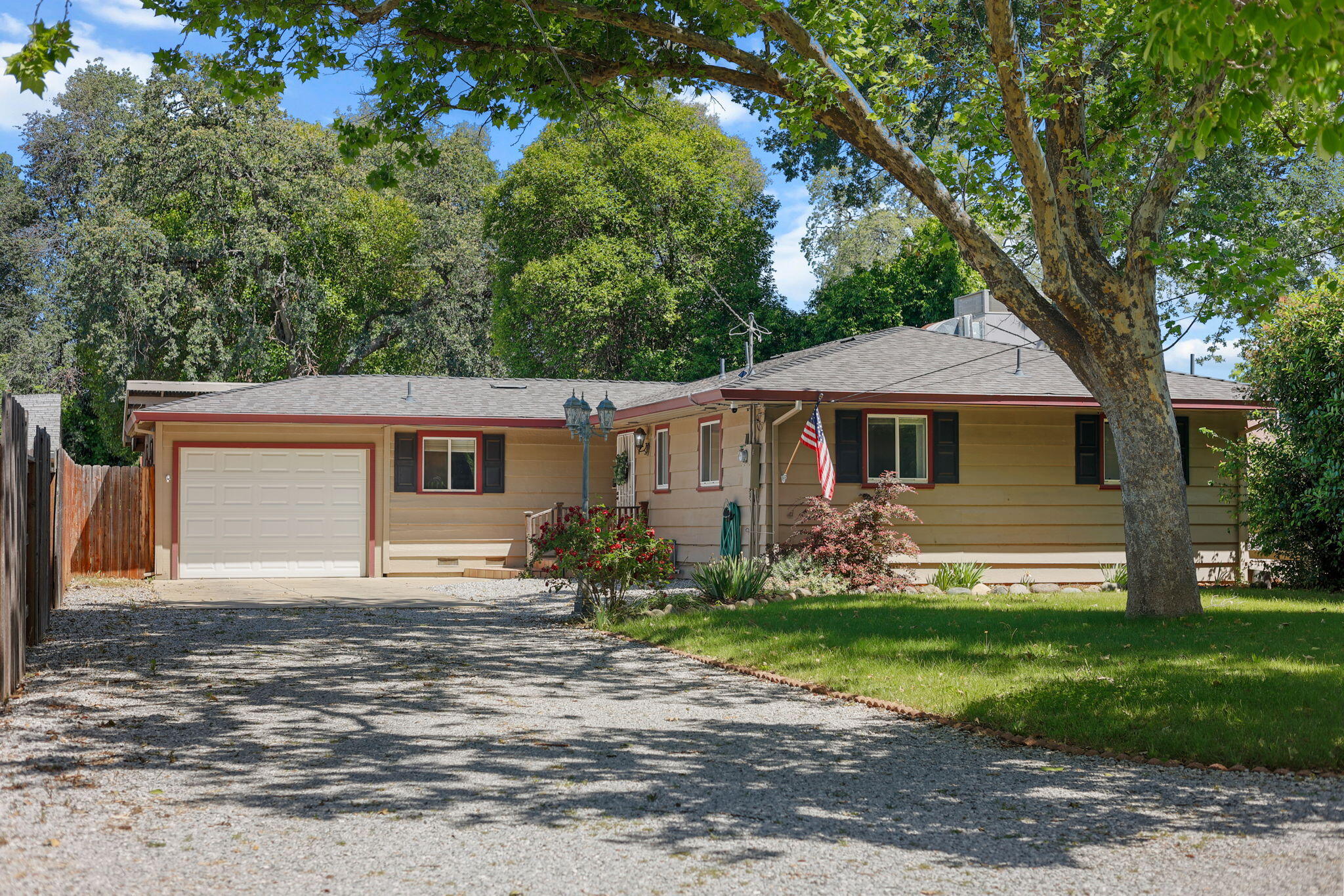 728 Loma Vista Drive