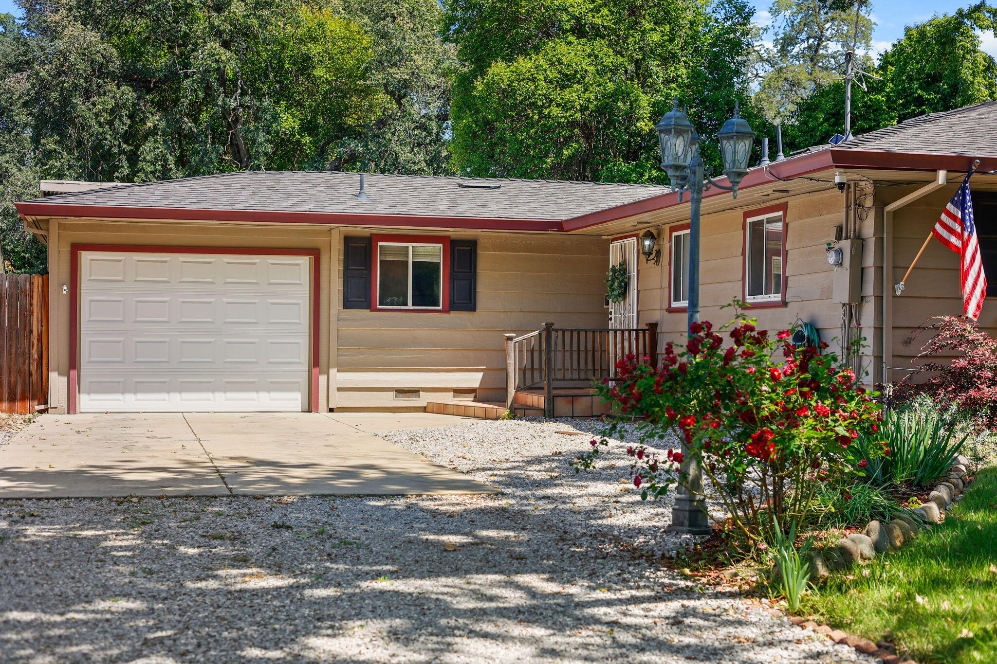 728 Loma Vista Drive