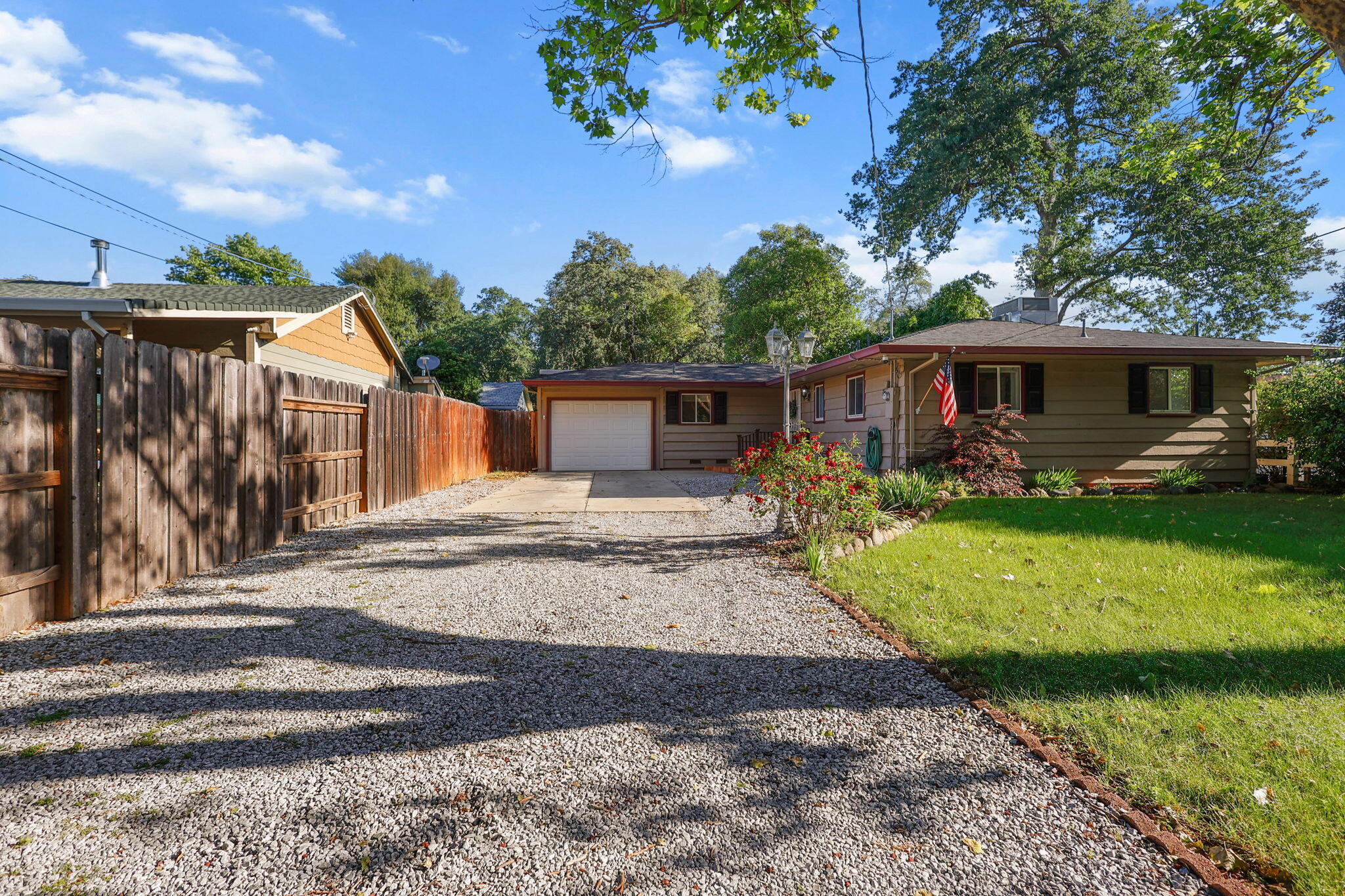 728 Loma Vista Drive