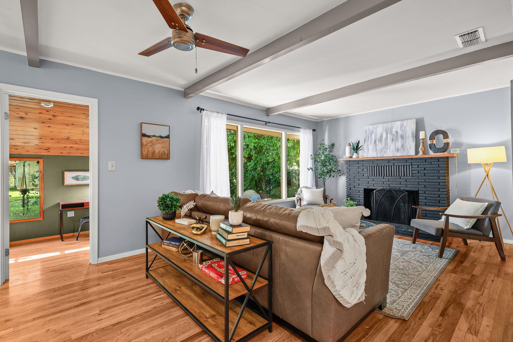 728 Loma Vista Drive