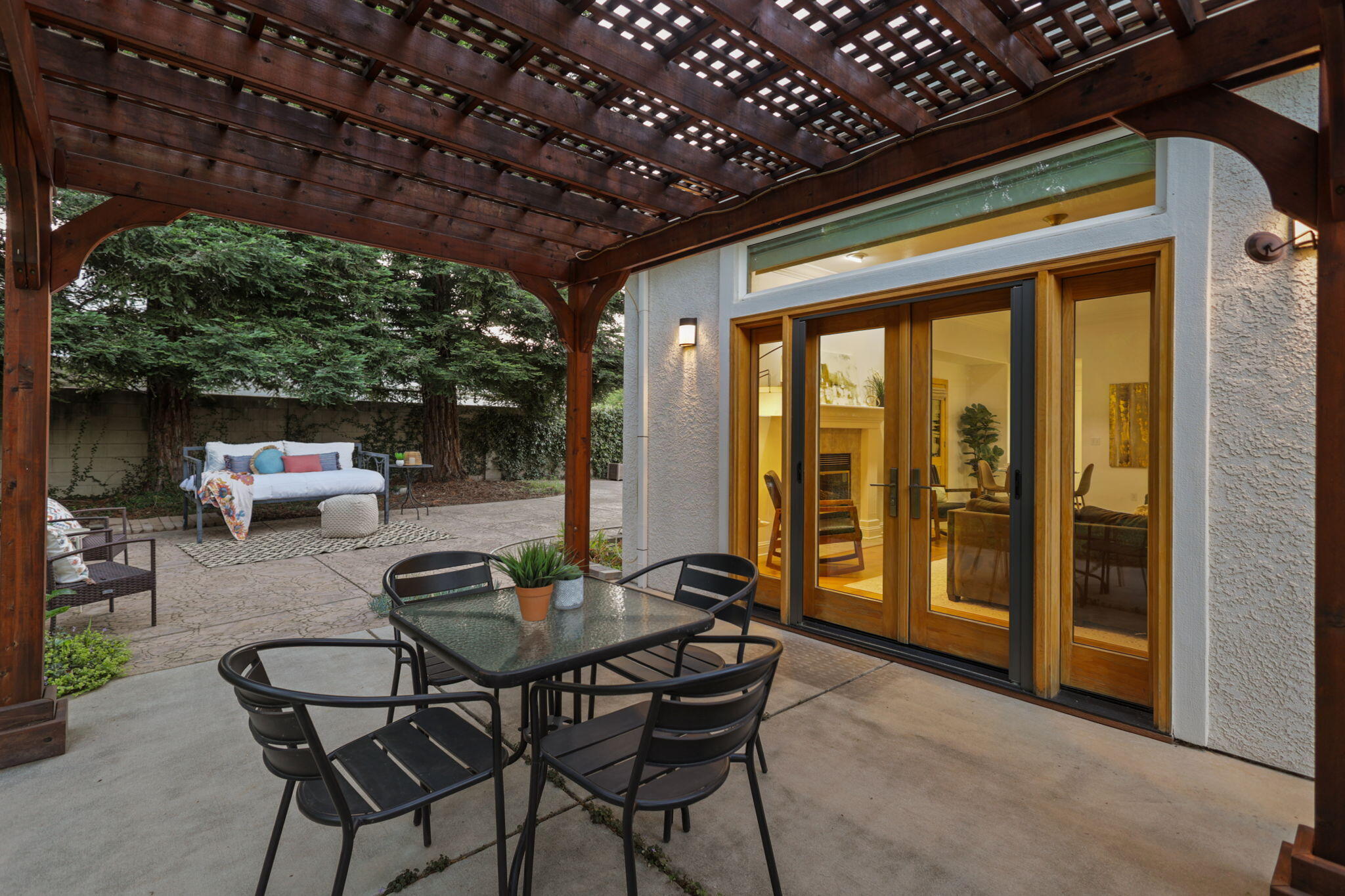 2719 Western Oak Drive