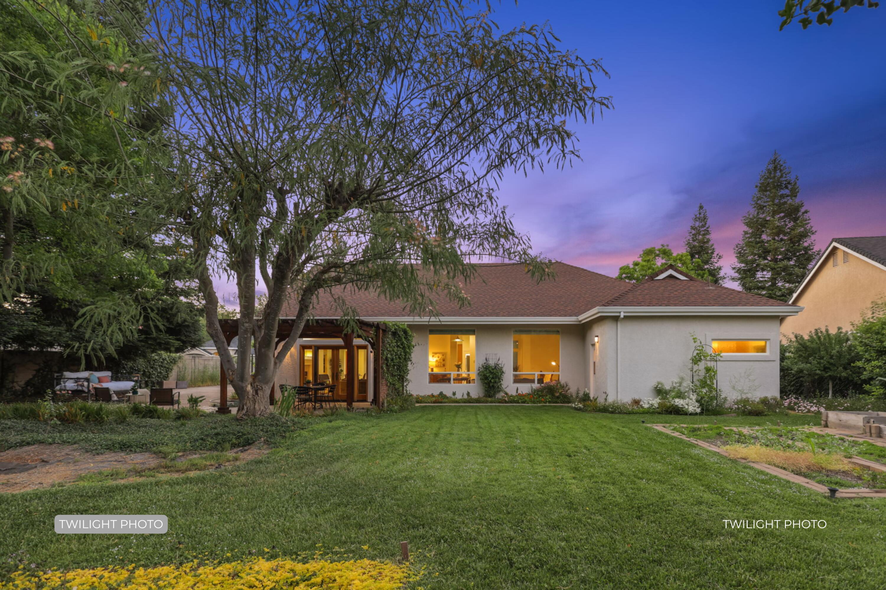 2719 Western Oak Drive